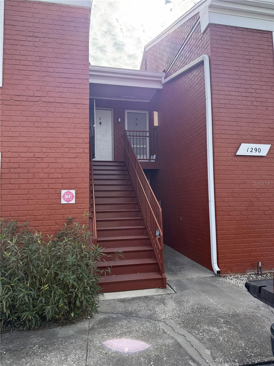1290 83rd Unit D, St Petersburg, FL 33702