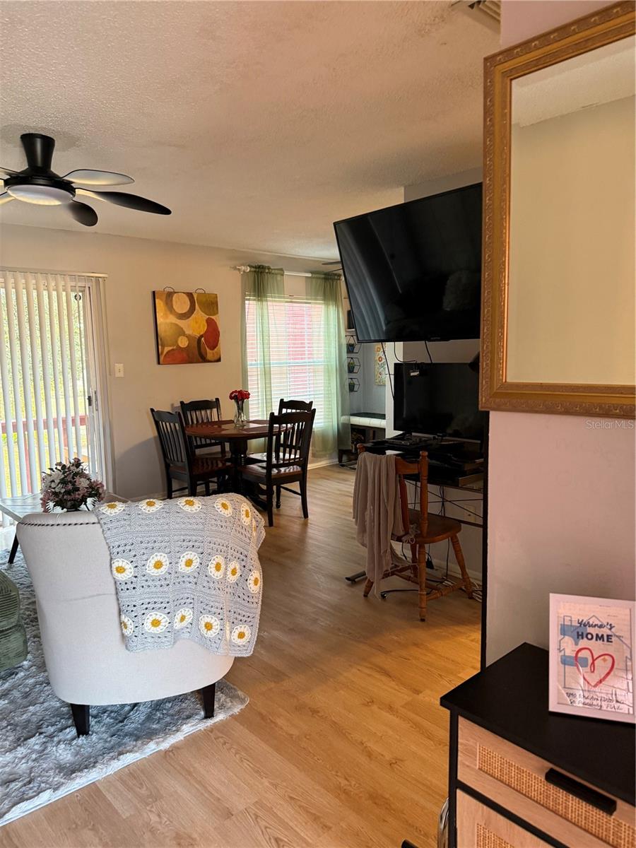 1290 83rd Unit D, St Petersburg, FL 33702