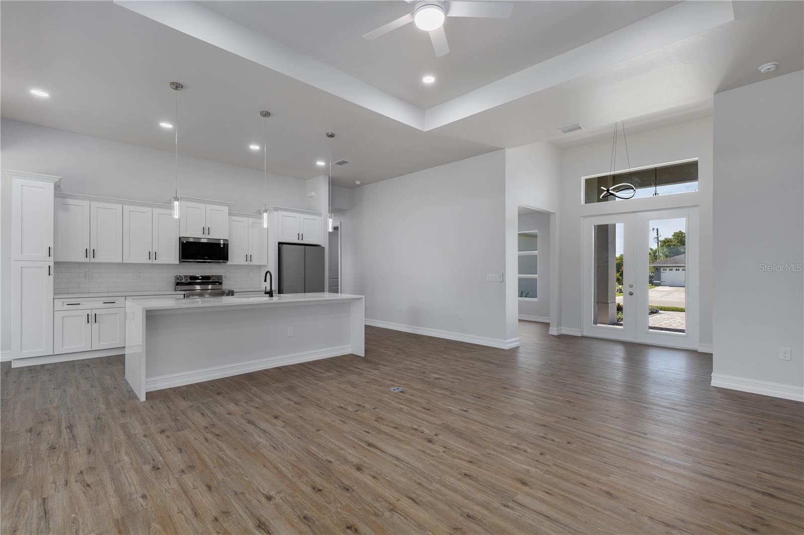 521 5th, Cape Coral, FL 33993