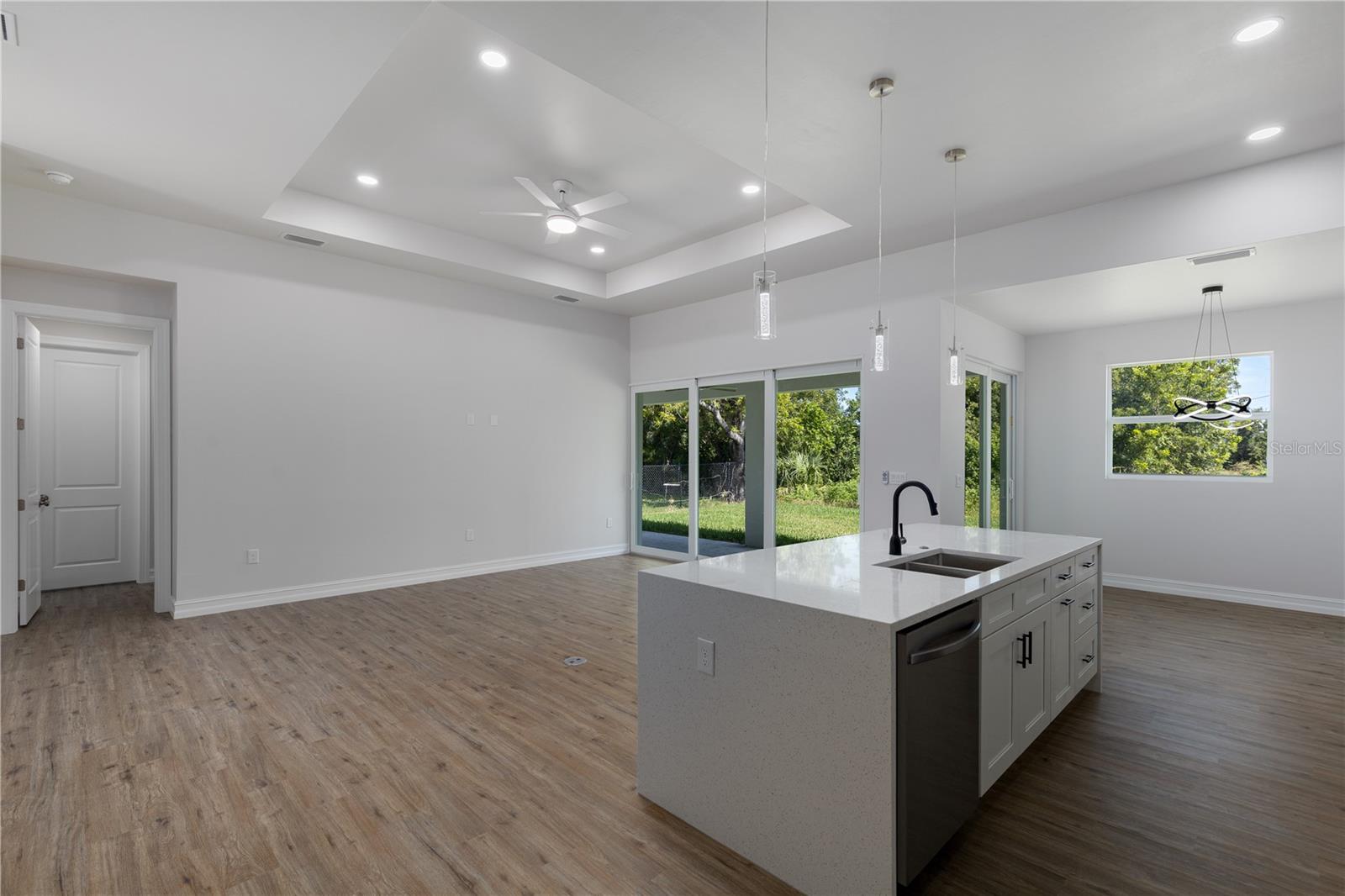 521 5th, Cape Coral, FL 33993
