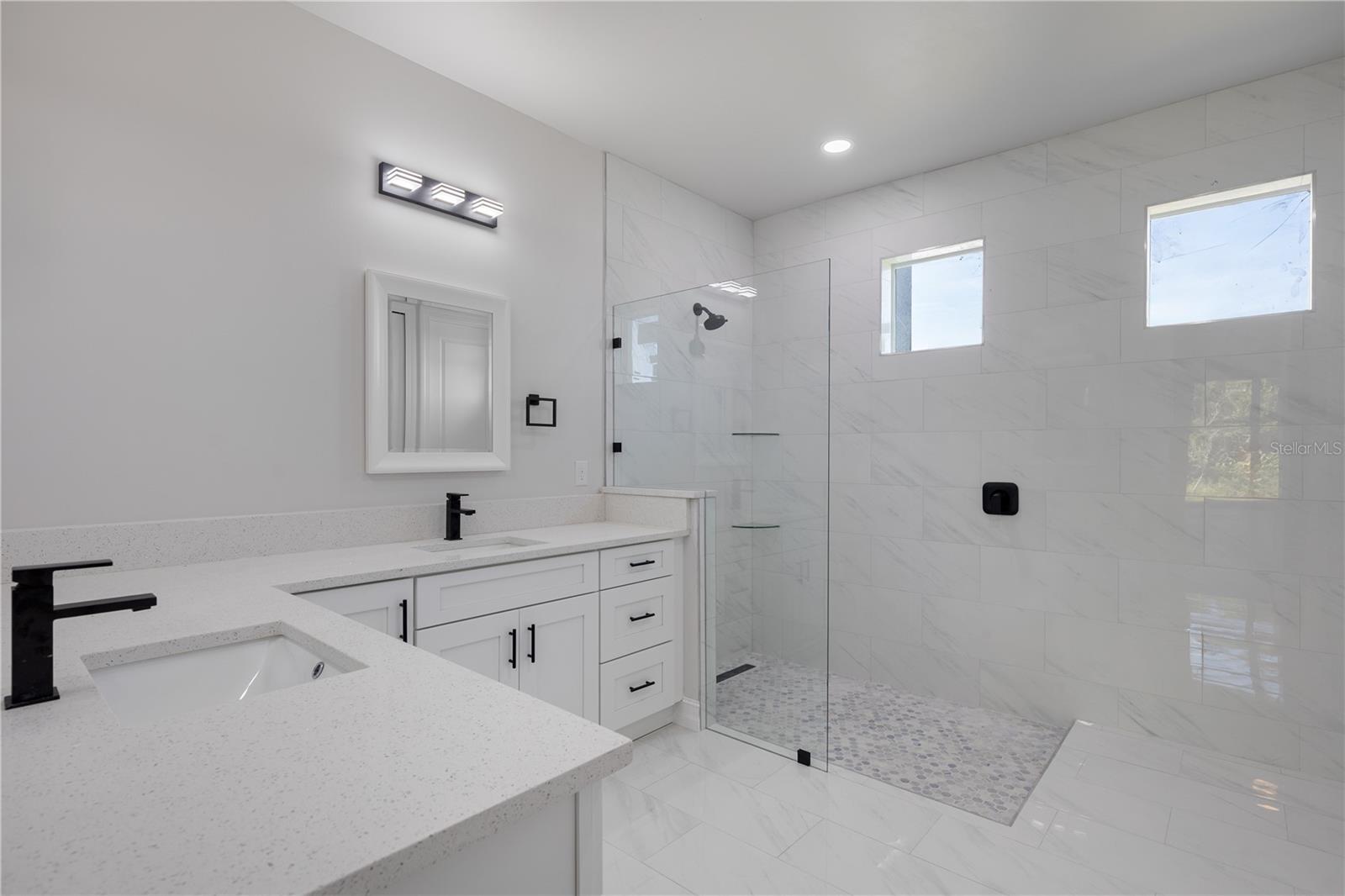 521 5th, Cape Coral, FL 33993