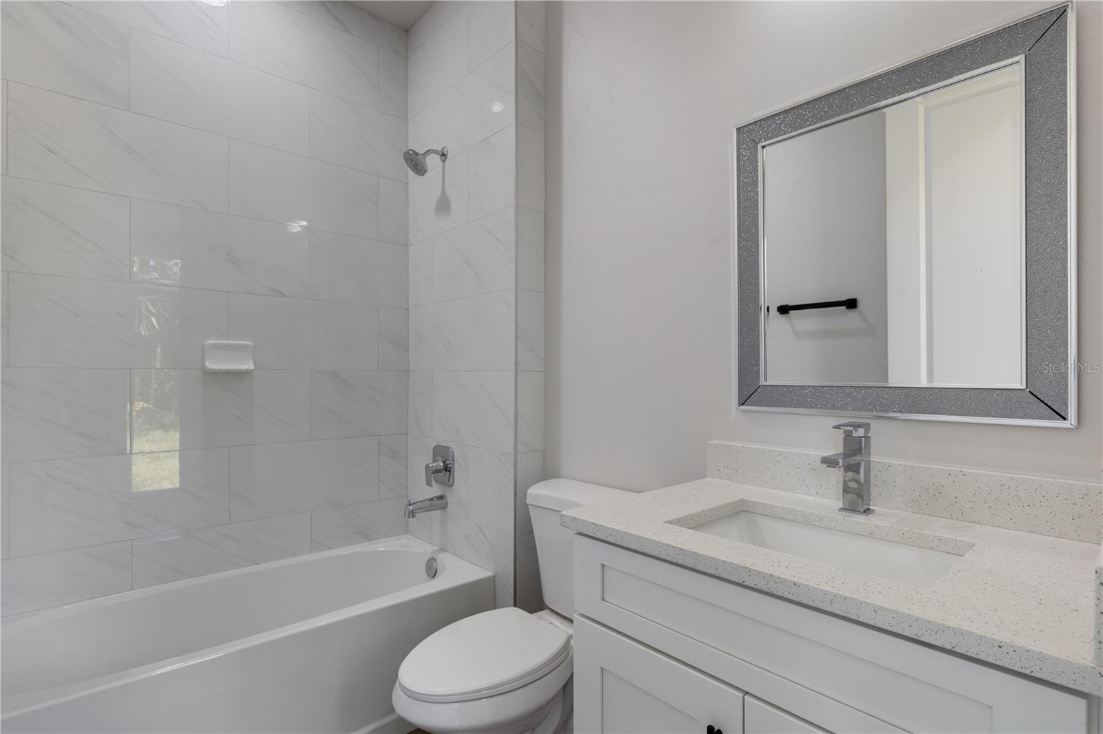 521 5th, Cape Coral, FL 33993