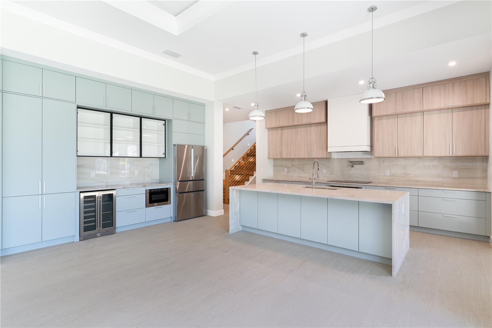 2414 Bayshore, Nokomis, FL 34275