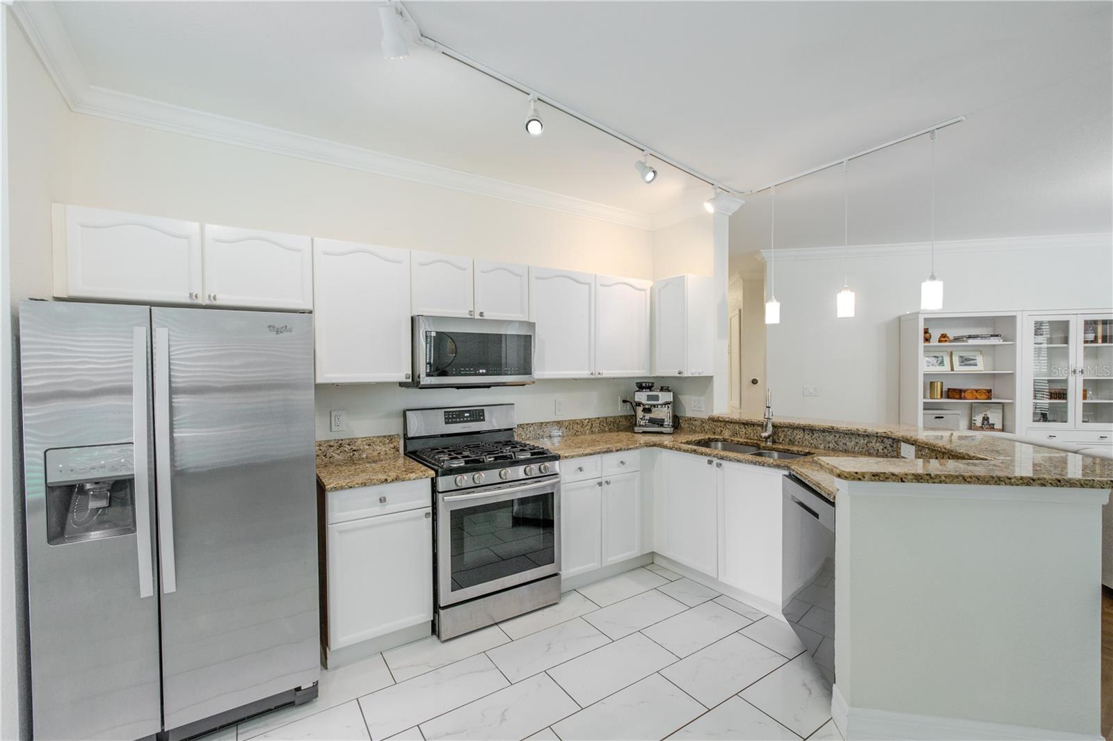 2722 Via Tivoli Unit 410a, Clearwater, FL 33764