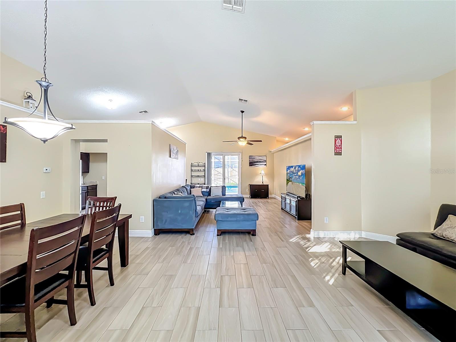 9244 Beaver, Apopka, FL 32703