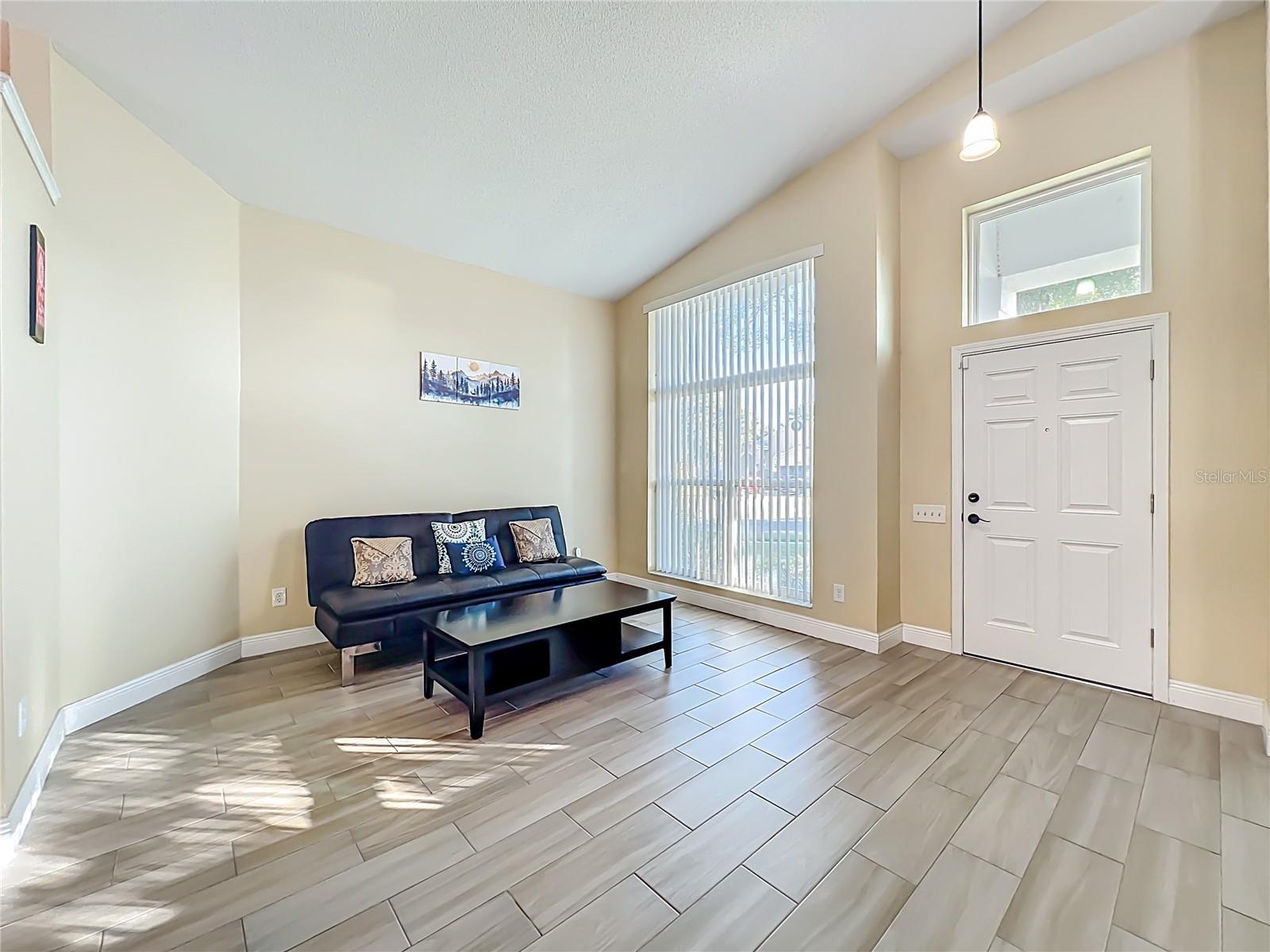 9244 Beaver, Apopka, FL 32703