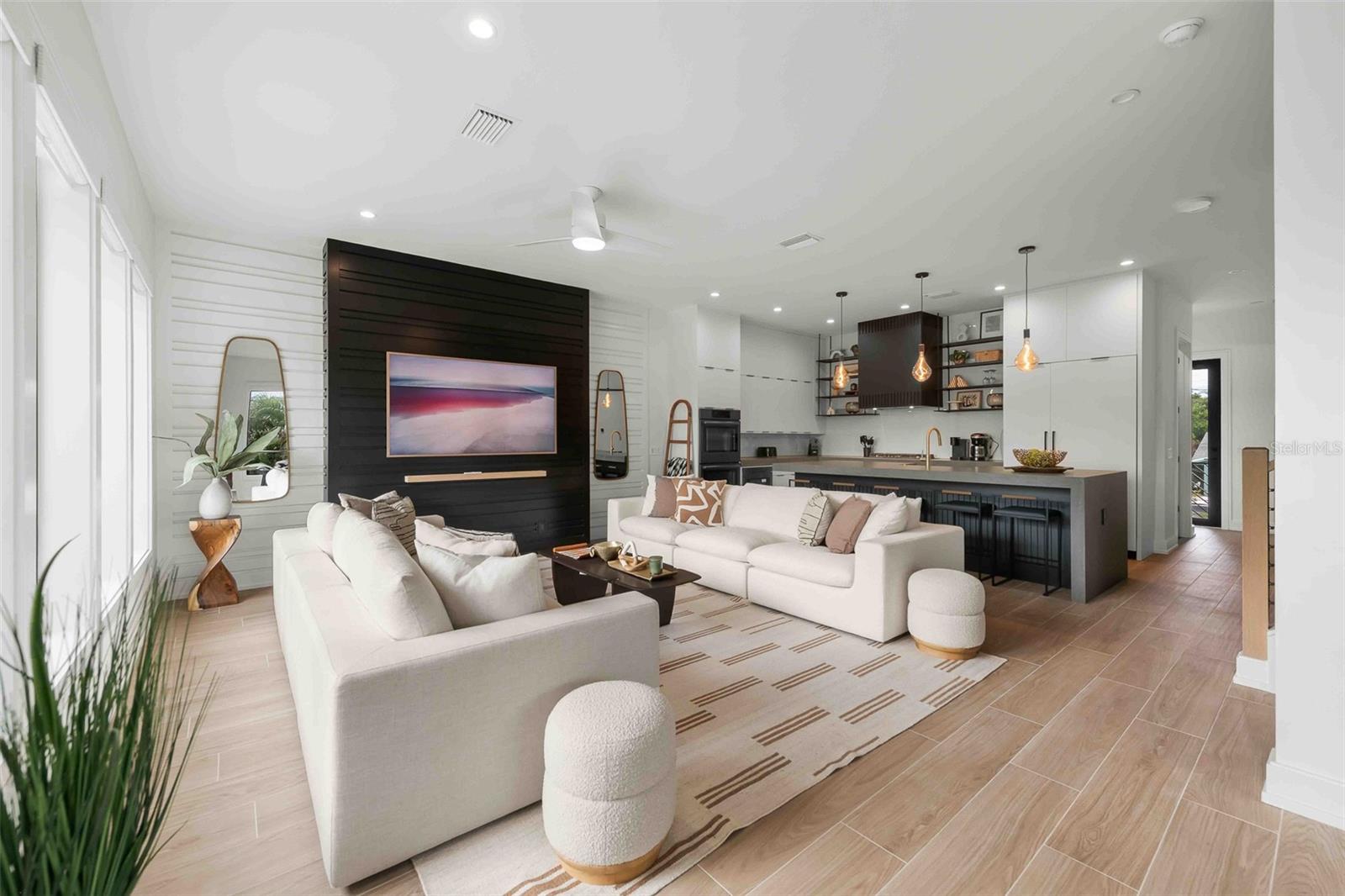 5612 Guava, Holmes Beach, FL 34217