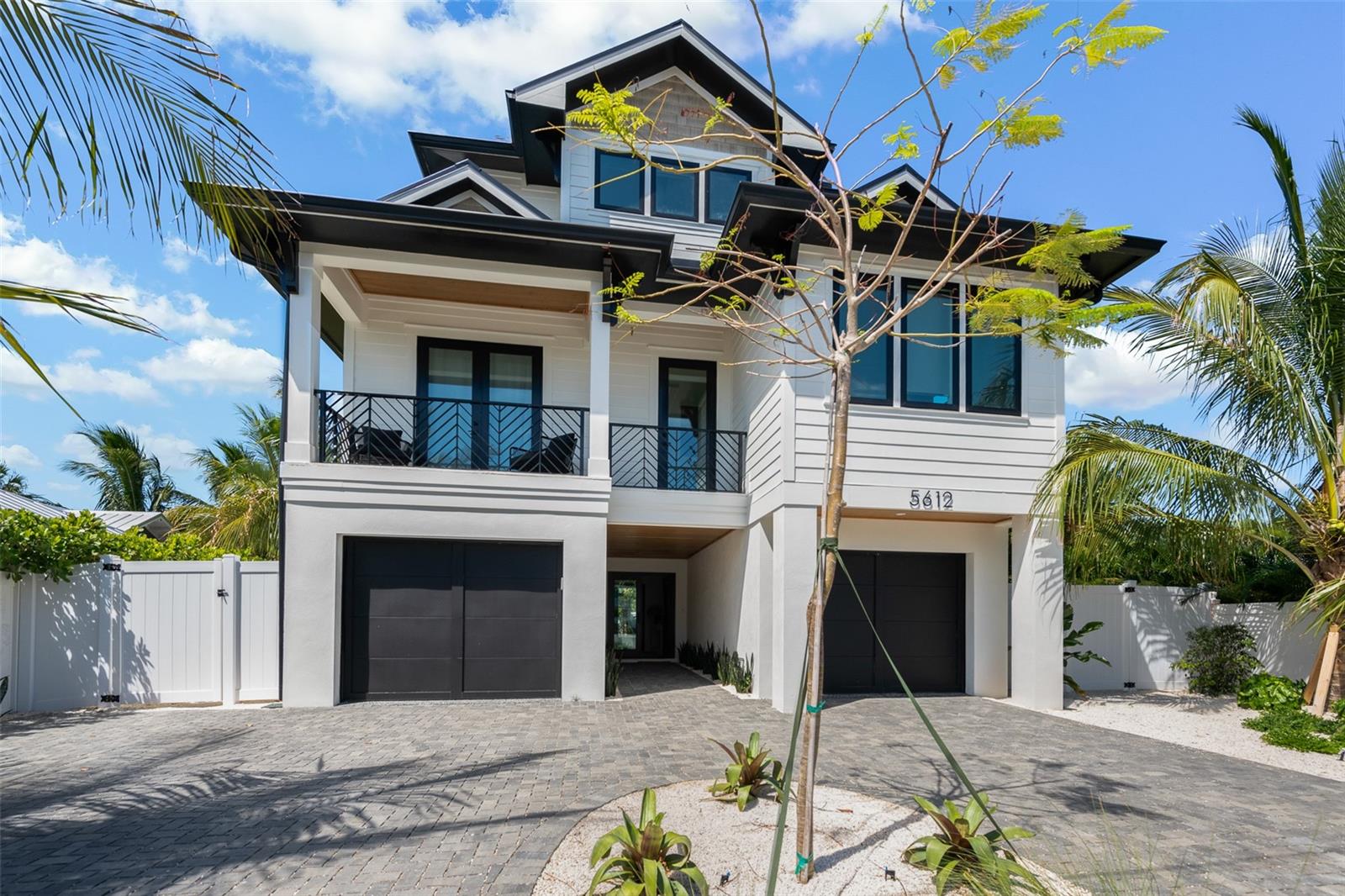 5612 Guava, Holmes Beach, FL 34217
