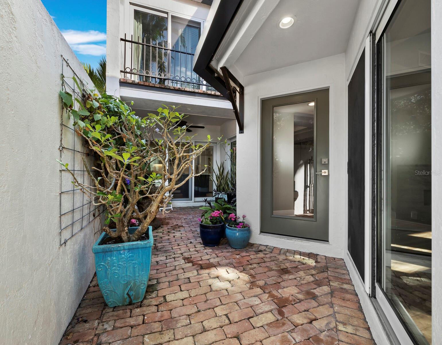 200 Cocoanut Unit 7, Sarasota, FL 34236