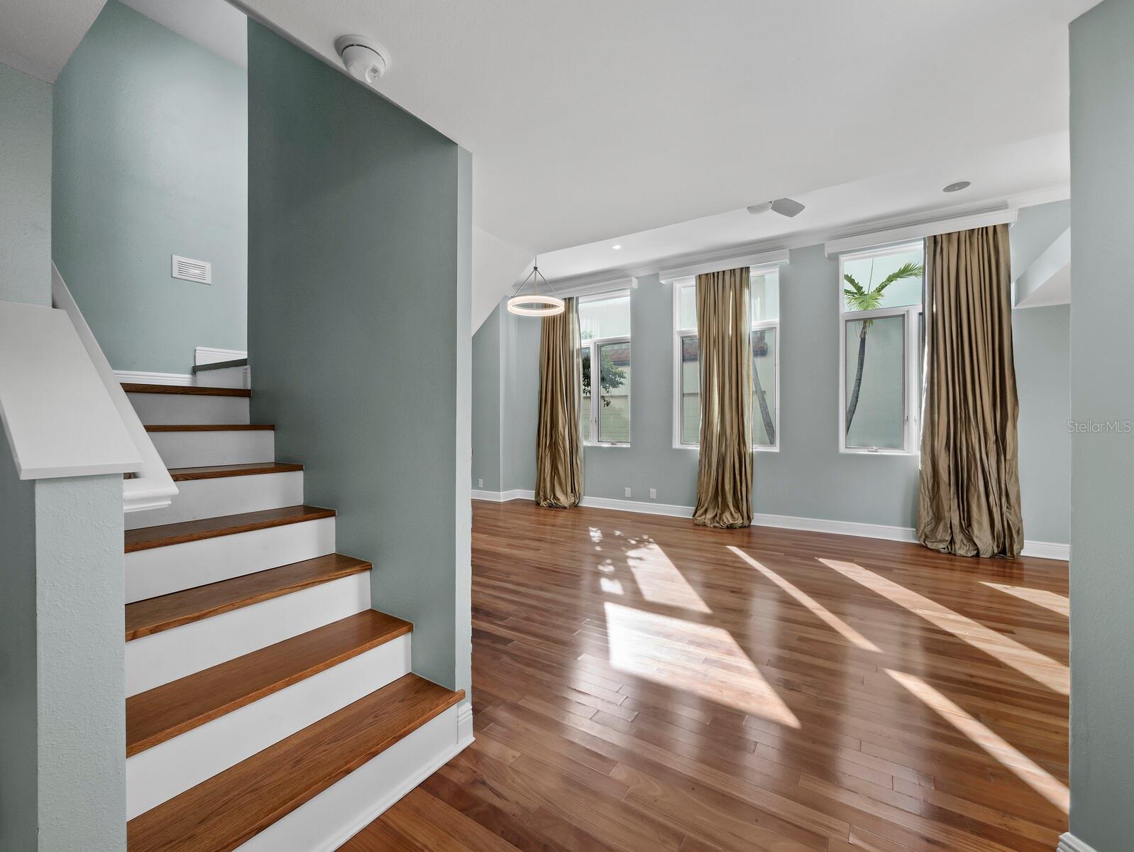 200 Cocoanut Unit 7, Sarasota, FL 34236