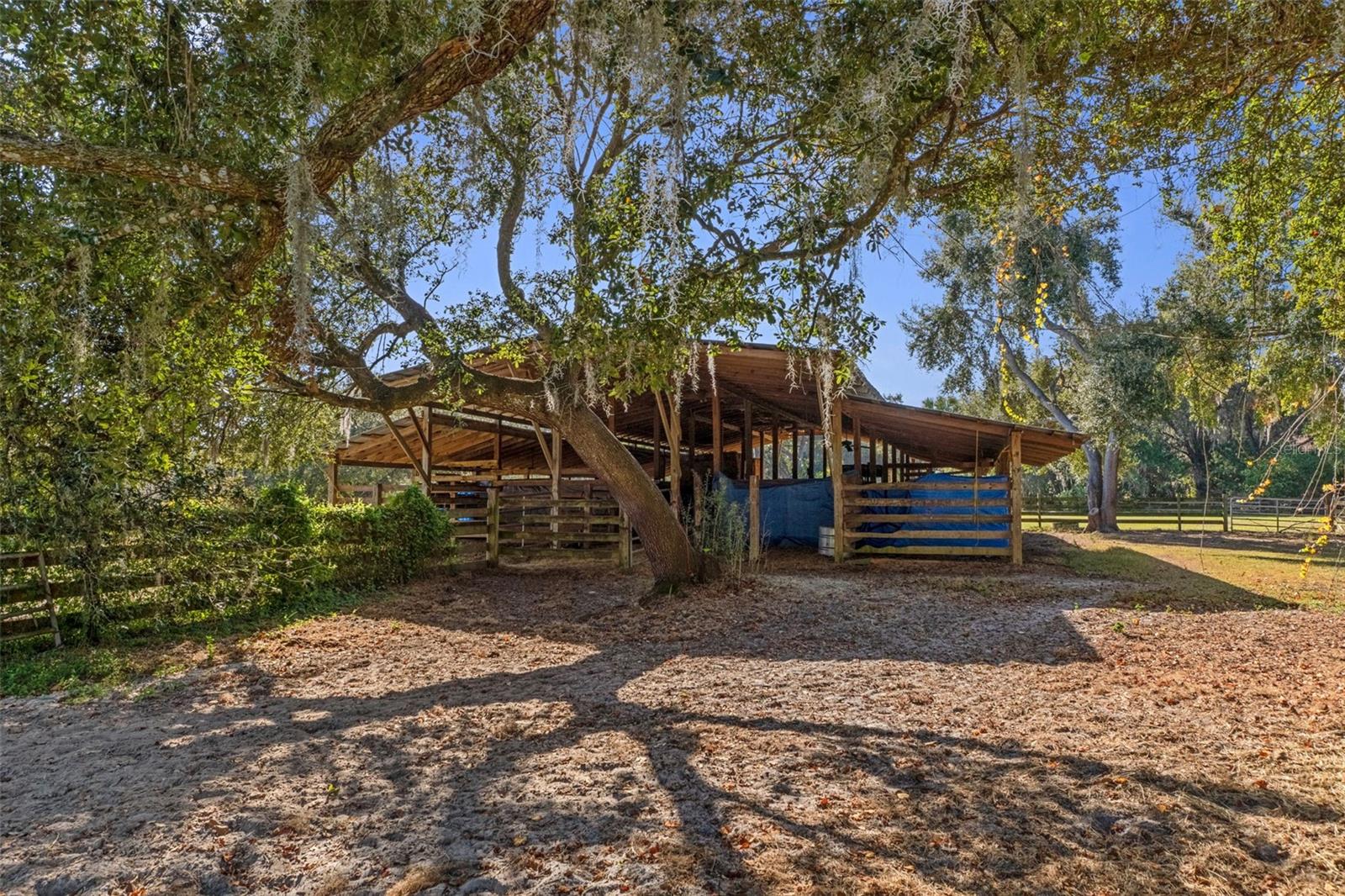 27910 Debbie, Okahumpka, FL 34762
