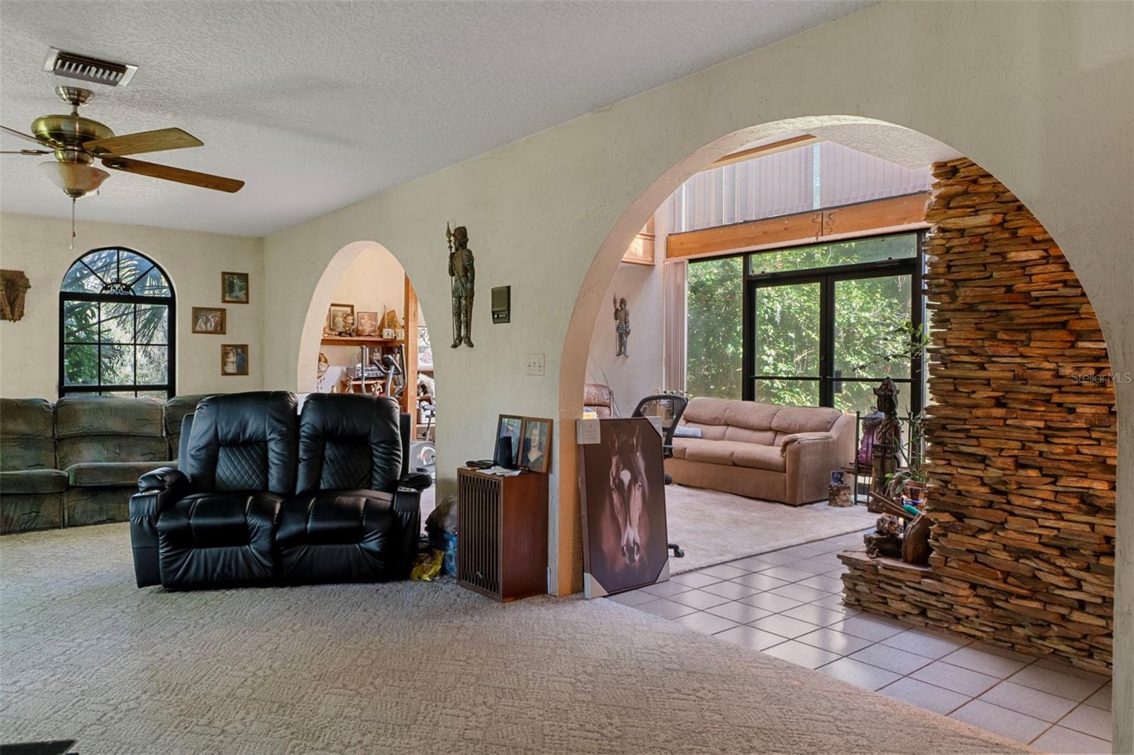 27910 Debbie, Okahumpka, FL 34762