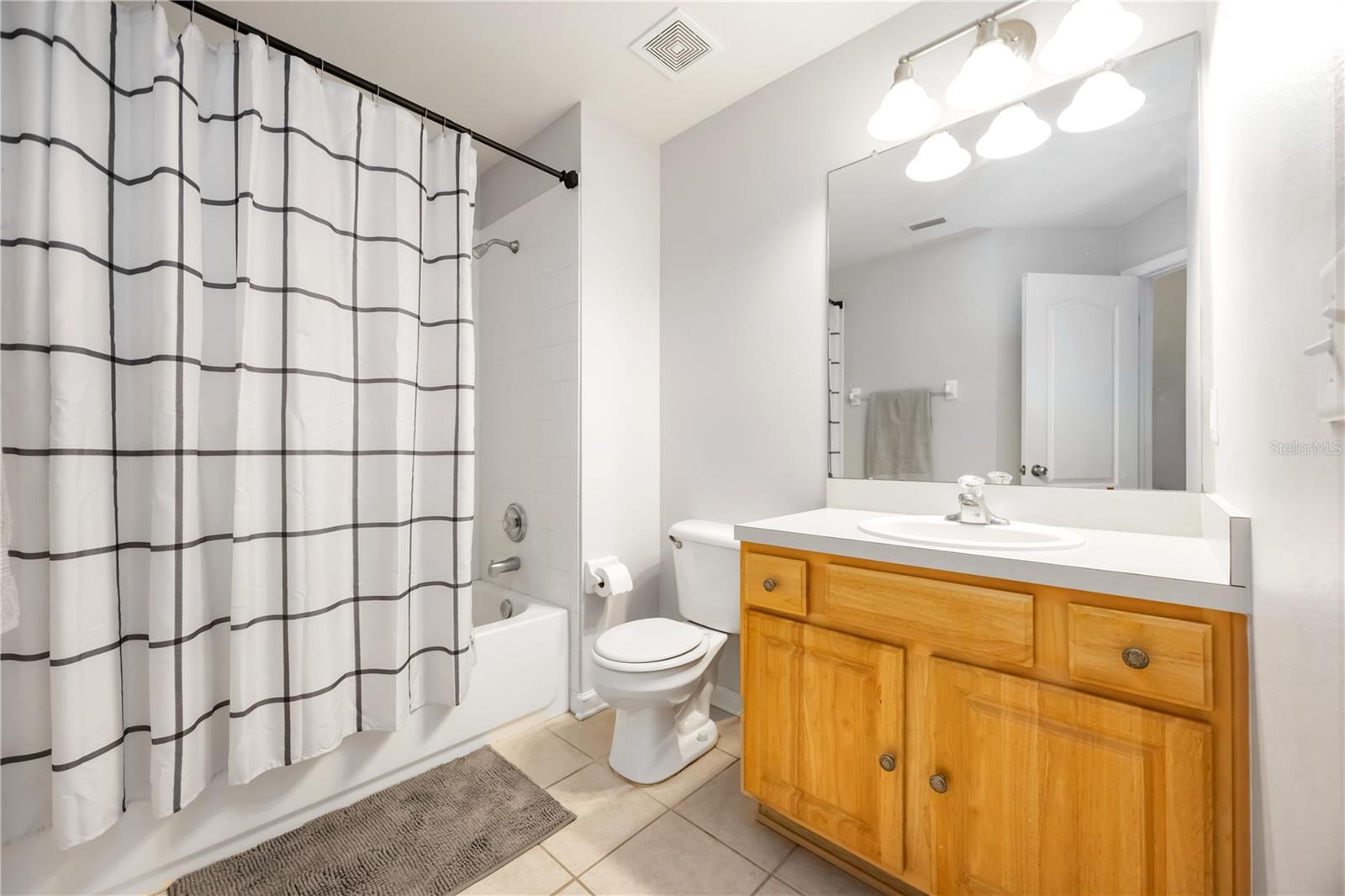 7180 83rd Unit 6-5, Bradenton, FL 34201