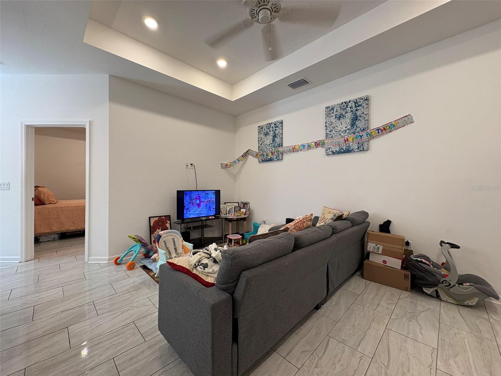 22 Deacon Jones, Orlando, FL 32810