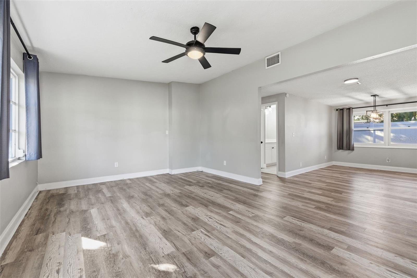 7198 121st, Seminole, FL 33772