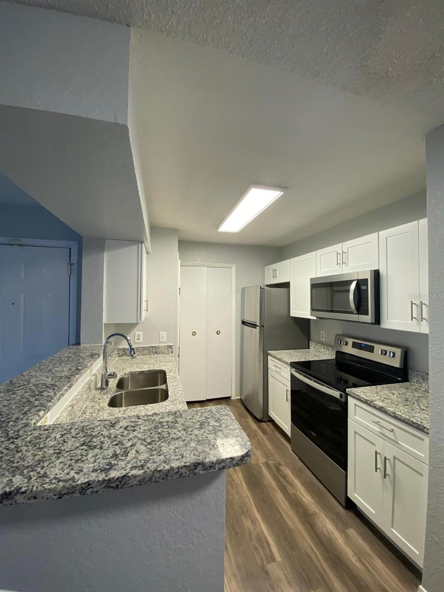 4400 Thornbriar Unit 205, Orlando, FL 32822