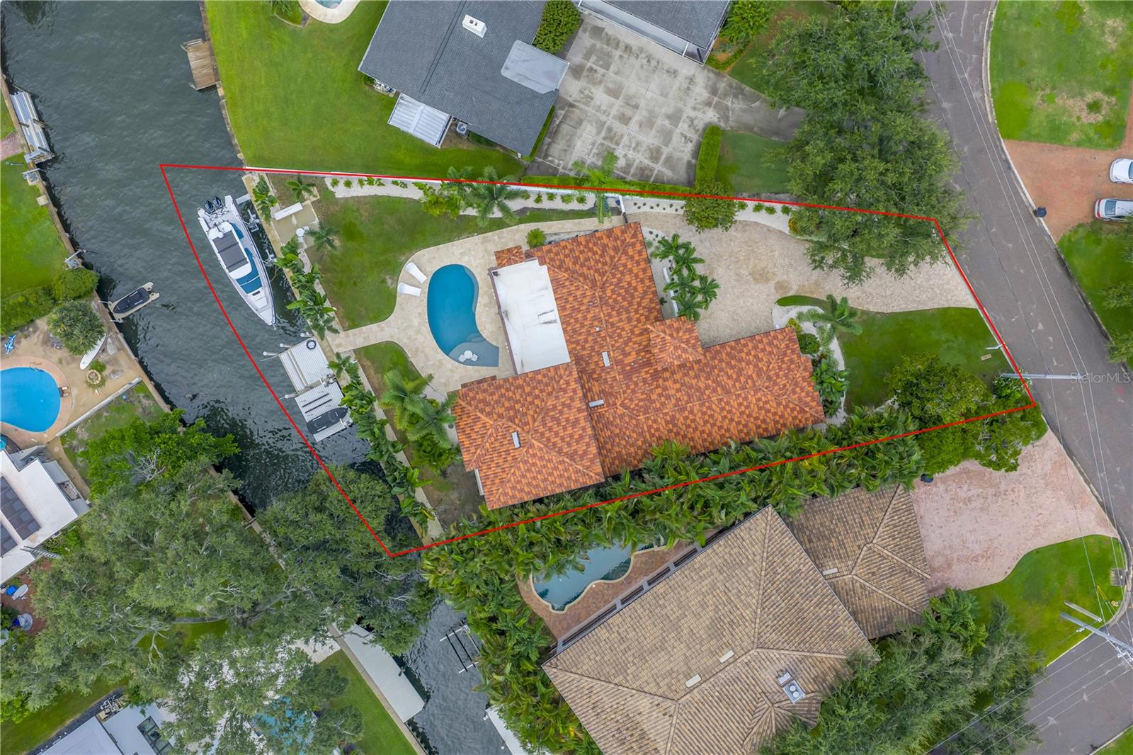 145 Bay Point, St Petersburg, FL 33704