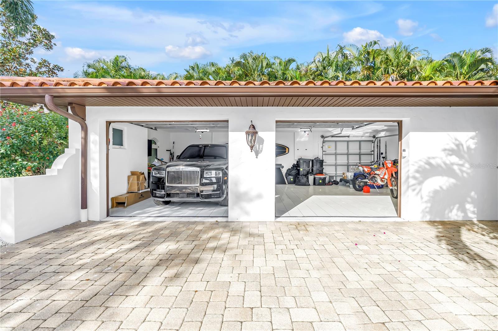 145 Bay Point, St Petersburg, FL 33704