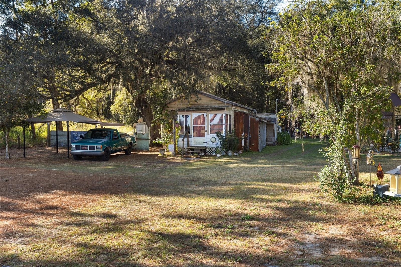 1582 Us 301, Sumterville, FL 33585