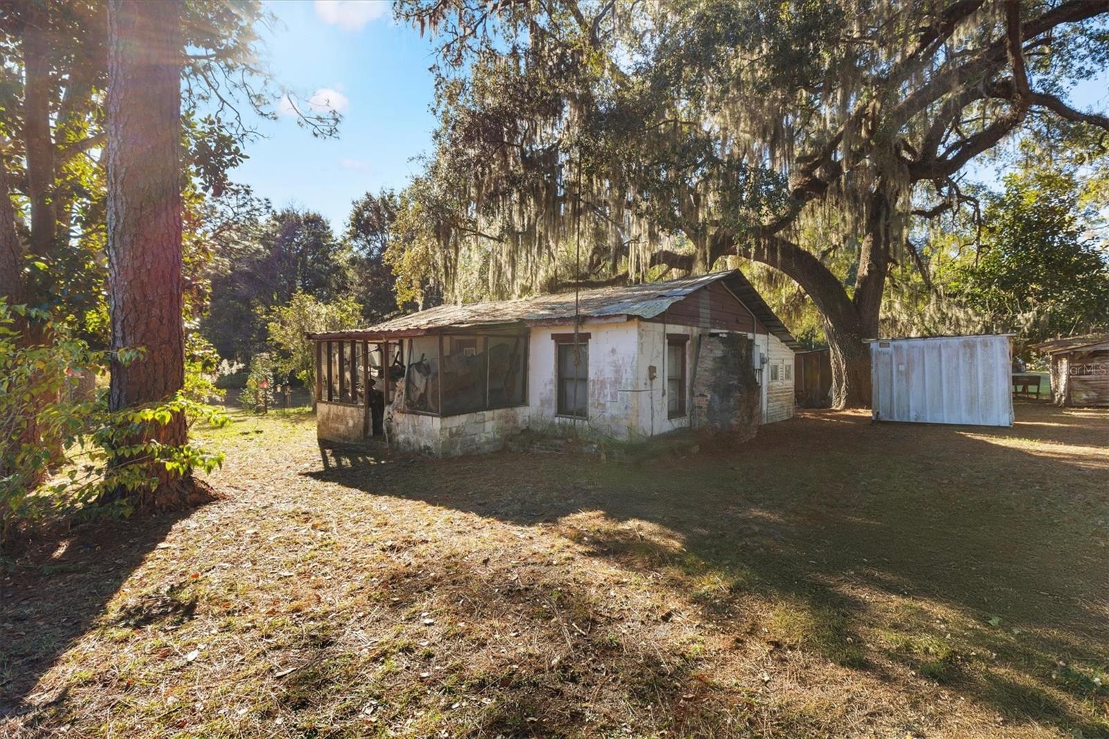1582 Us 301, Sumterville, FL 33585