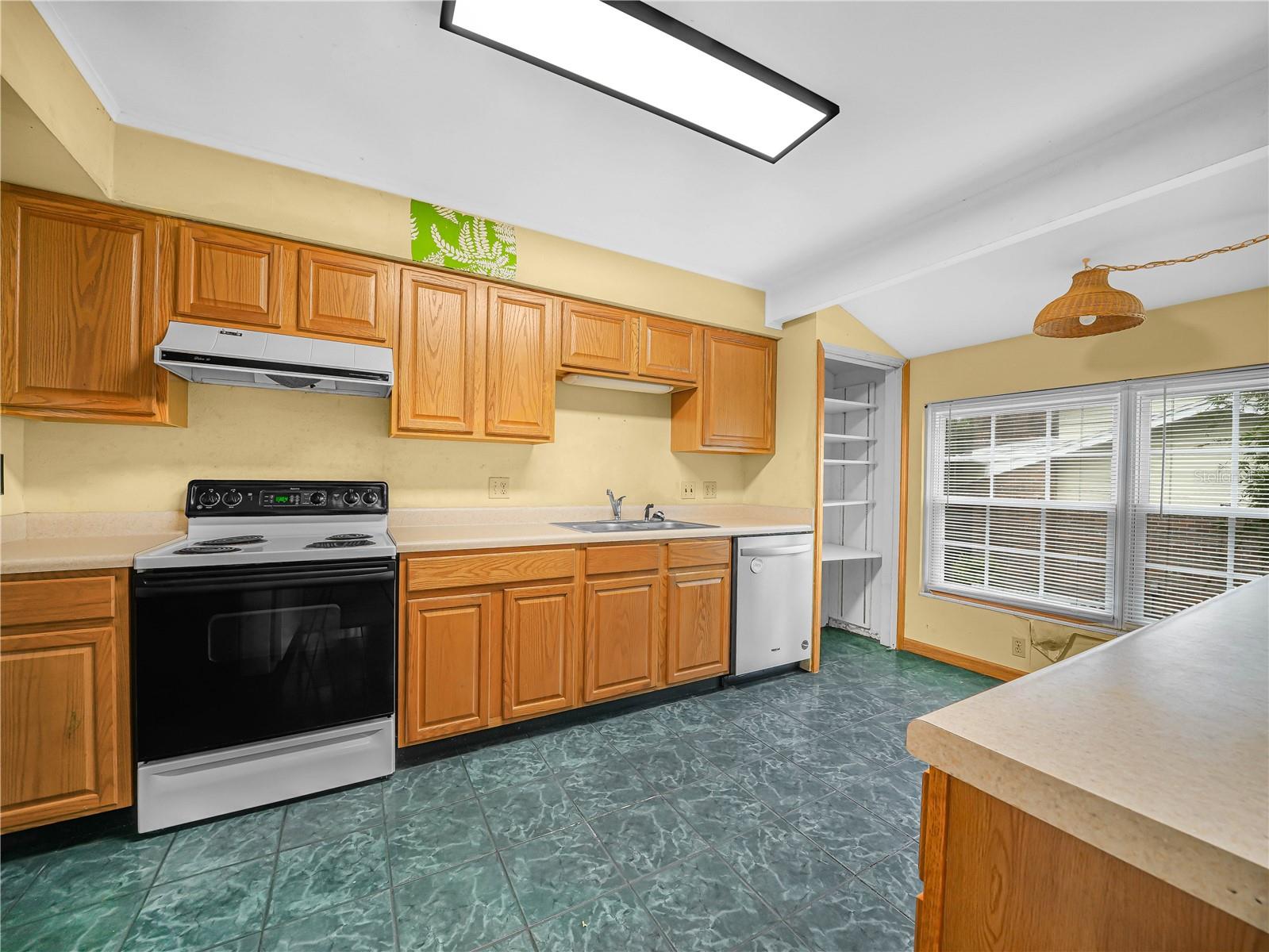 129 Lake Otis, Winter Haven, FL 33884