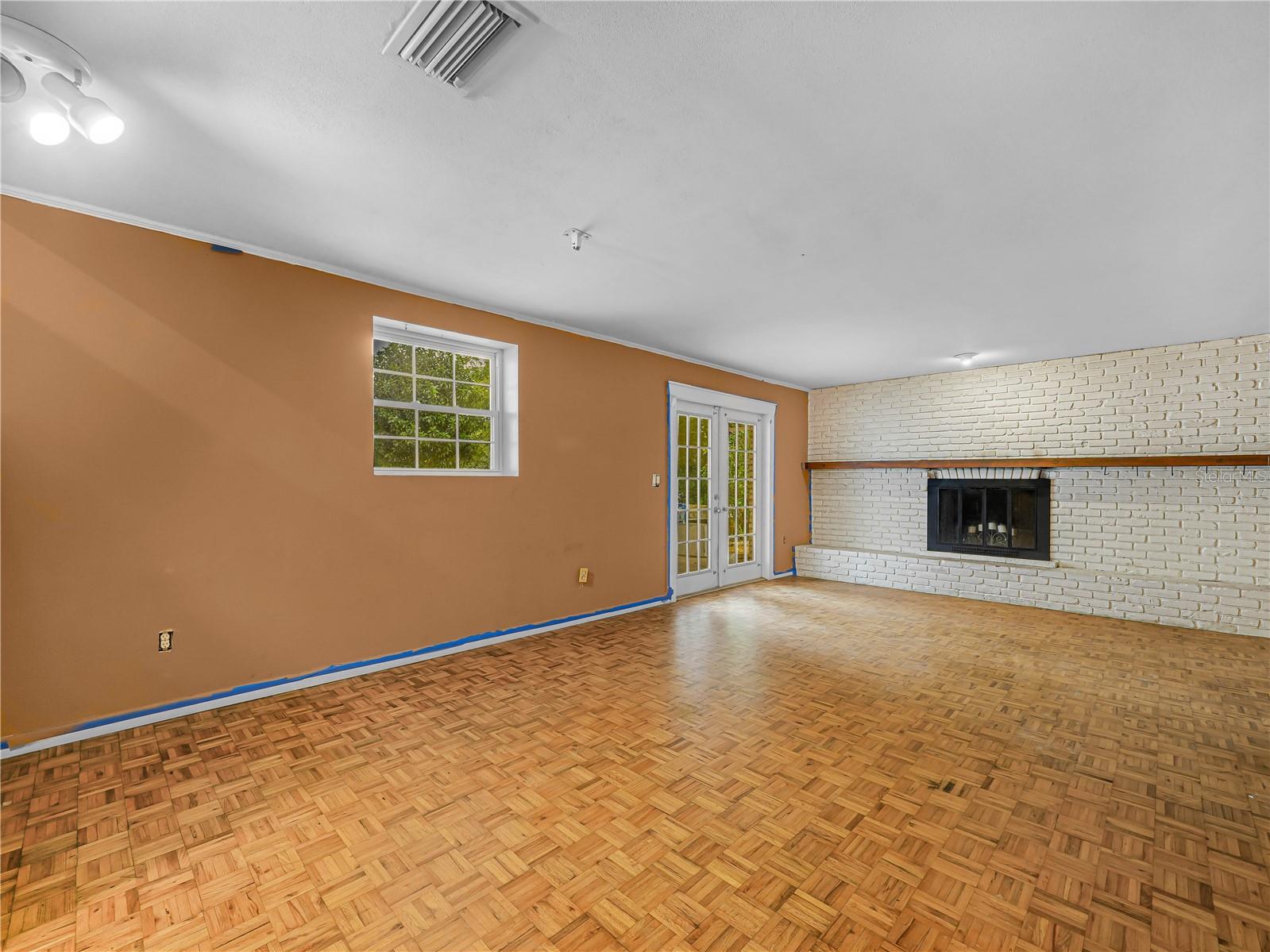 129 Lake Otis, Winter Haven, FL 33884