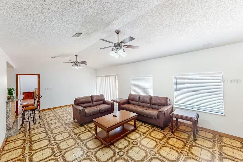 6223 Travis, Tampa, FL 33610