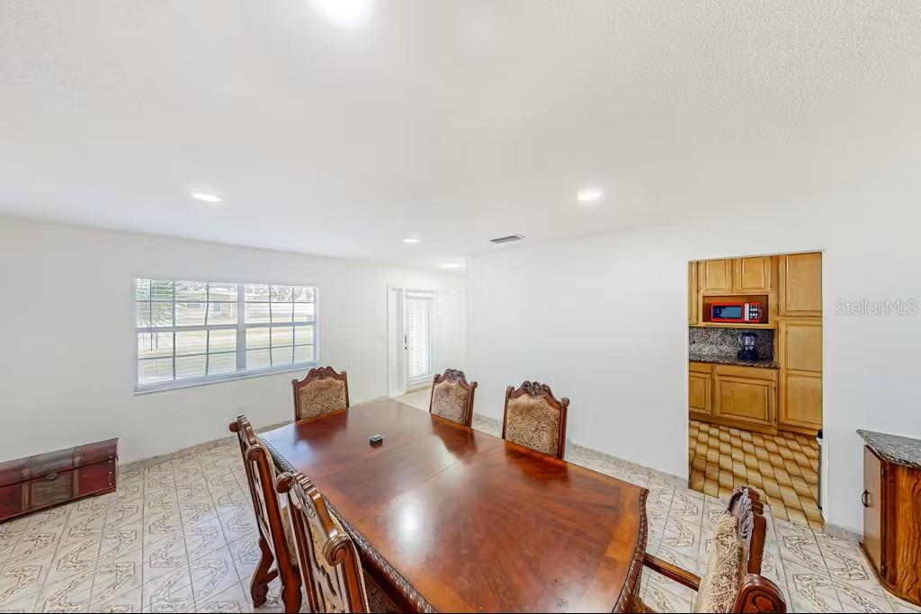 6223 Travis, Tampa, FL 33610