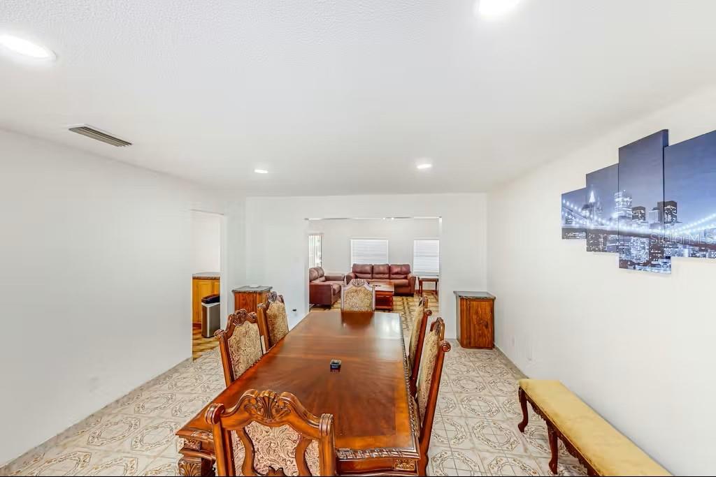 6223 Travis, Tampa, FL 33610