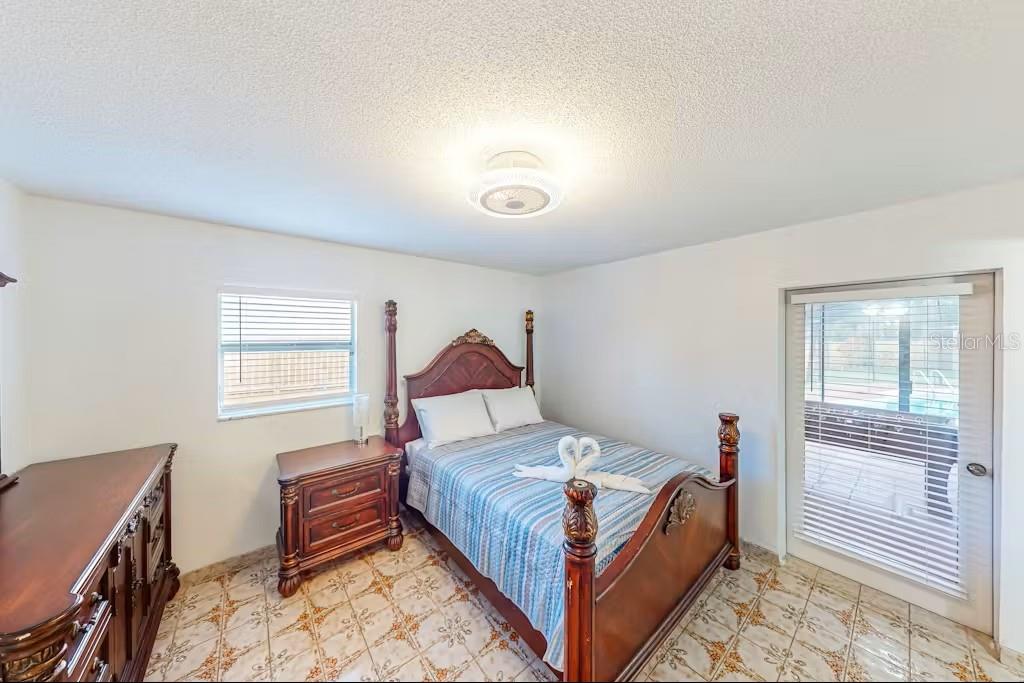 6223 Travis, Tampa, FL 33610