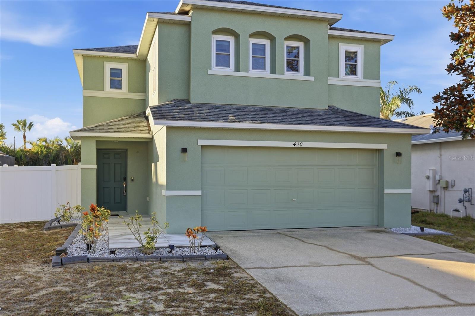 429 Rona, Davenport, FL 33897