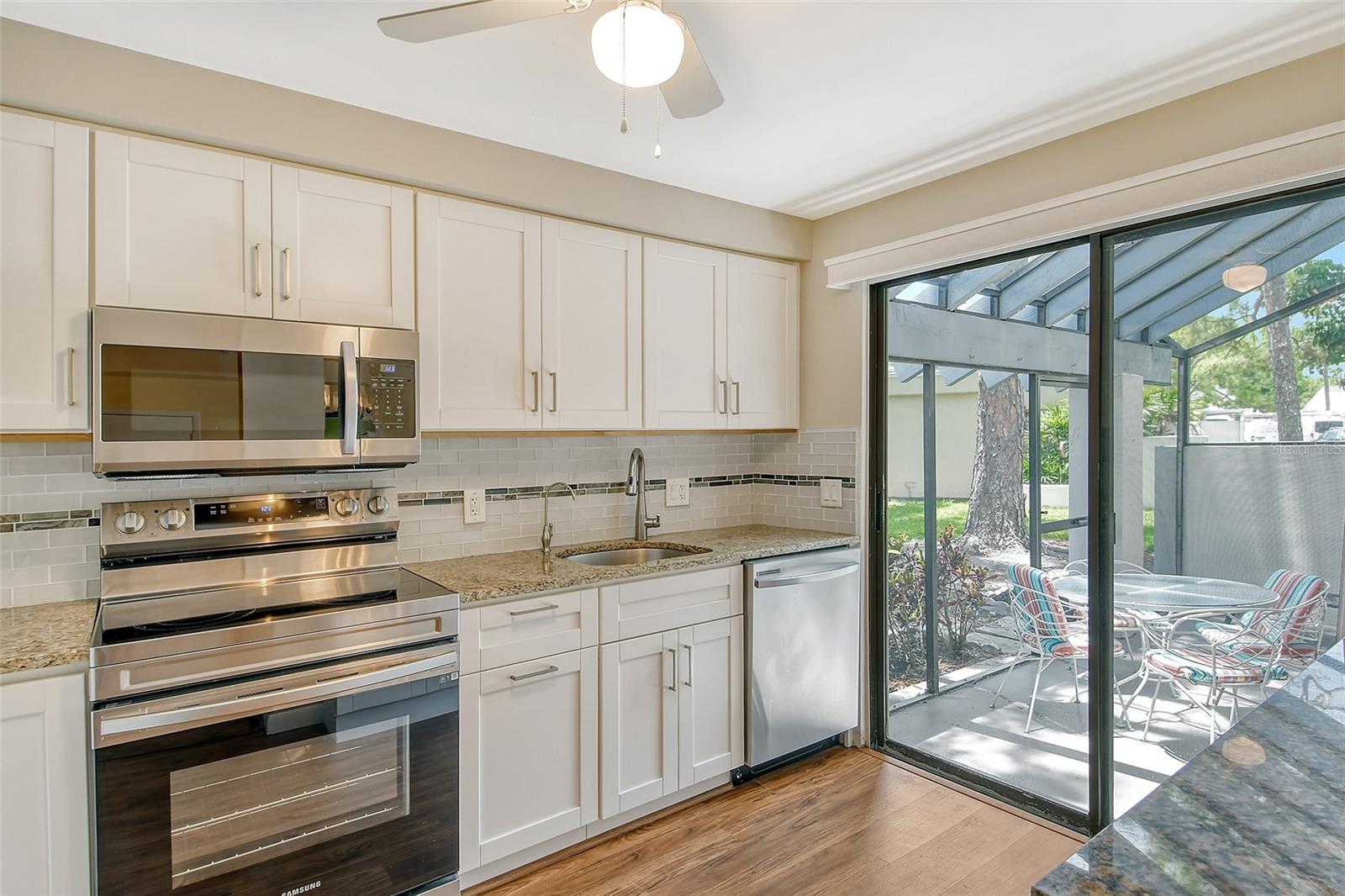 2517 Glebe Farm Close Unit H-2, Sarasota, FL 34235