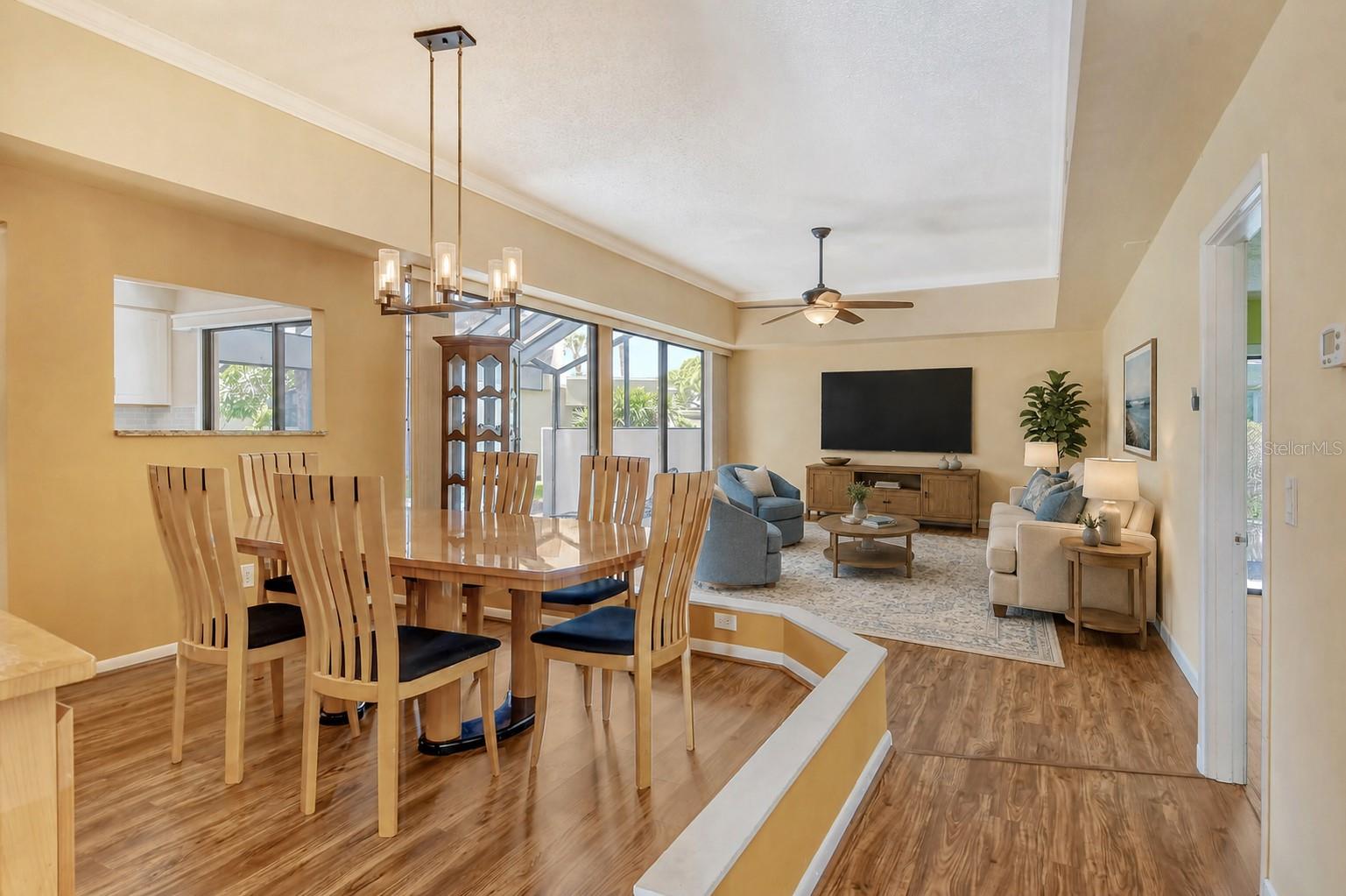 2517 Glebe Farm Close Unit H-2, Sarasota, FL 34235