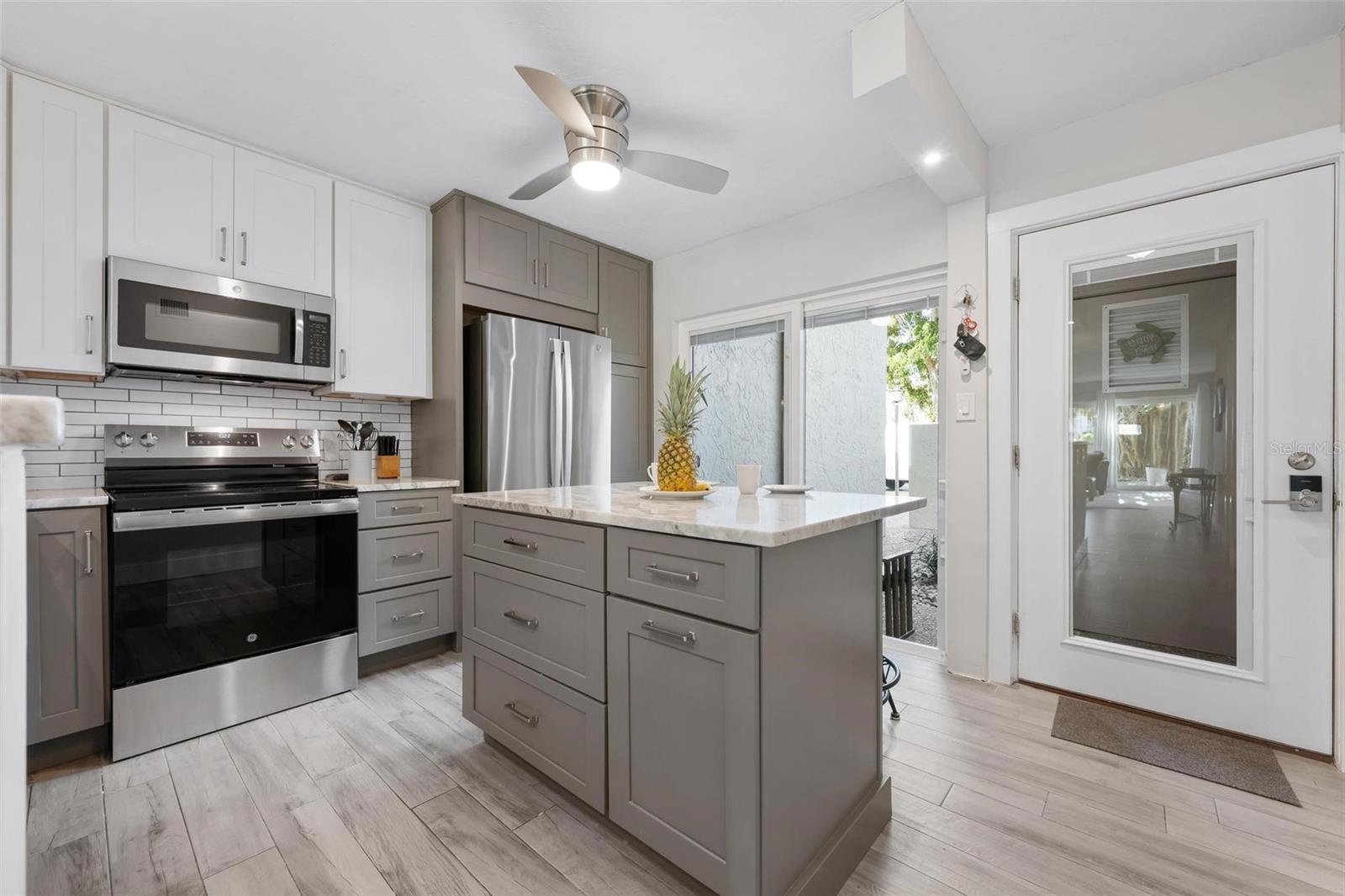 5260 Gulf of Mexico Unit 403, Longboat Key, FL 34228