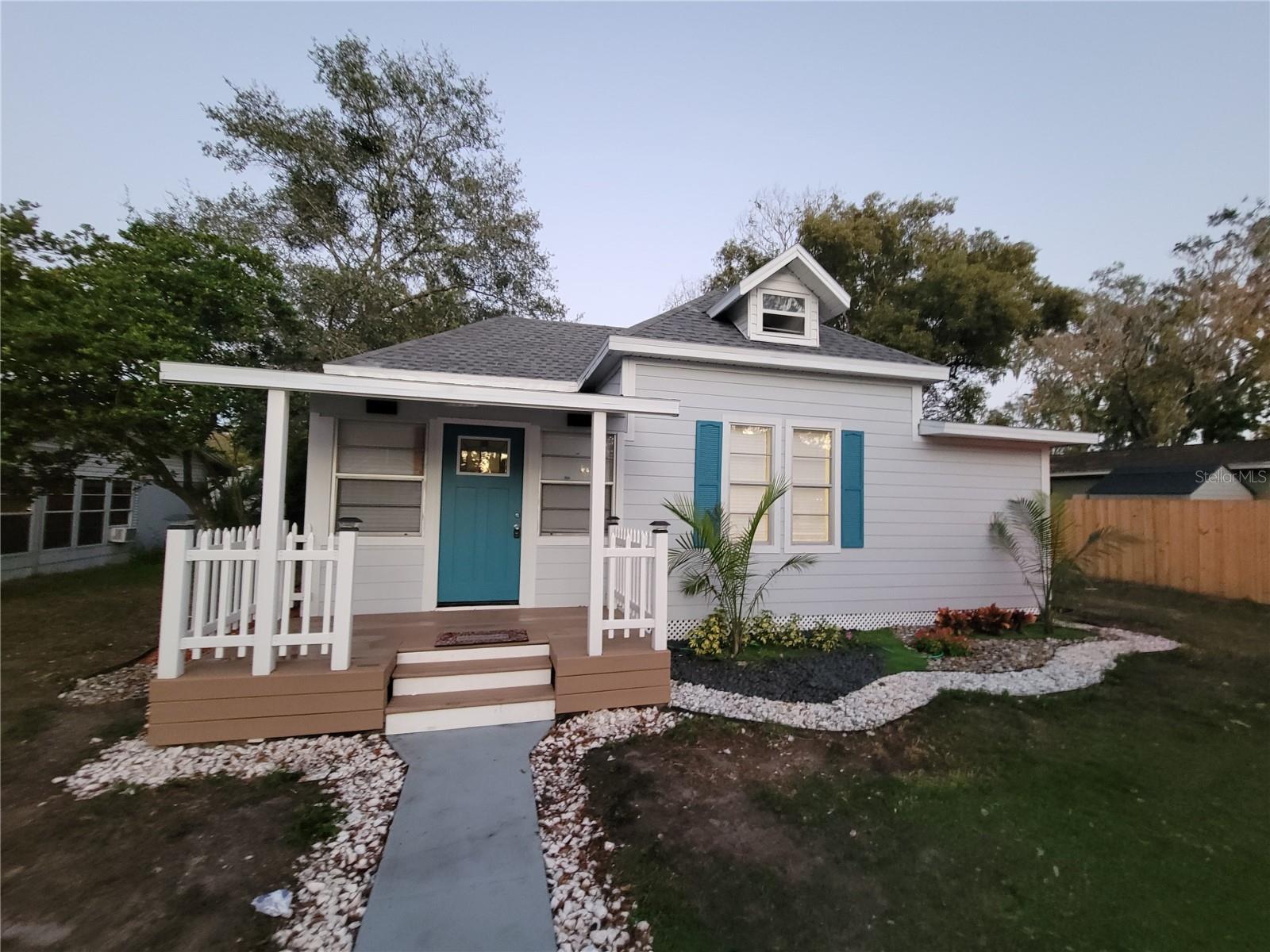 5548 11th, Zephyrhills, FL 33542