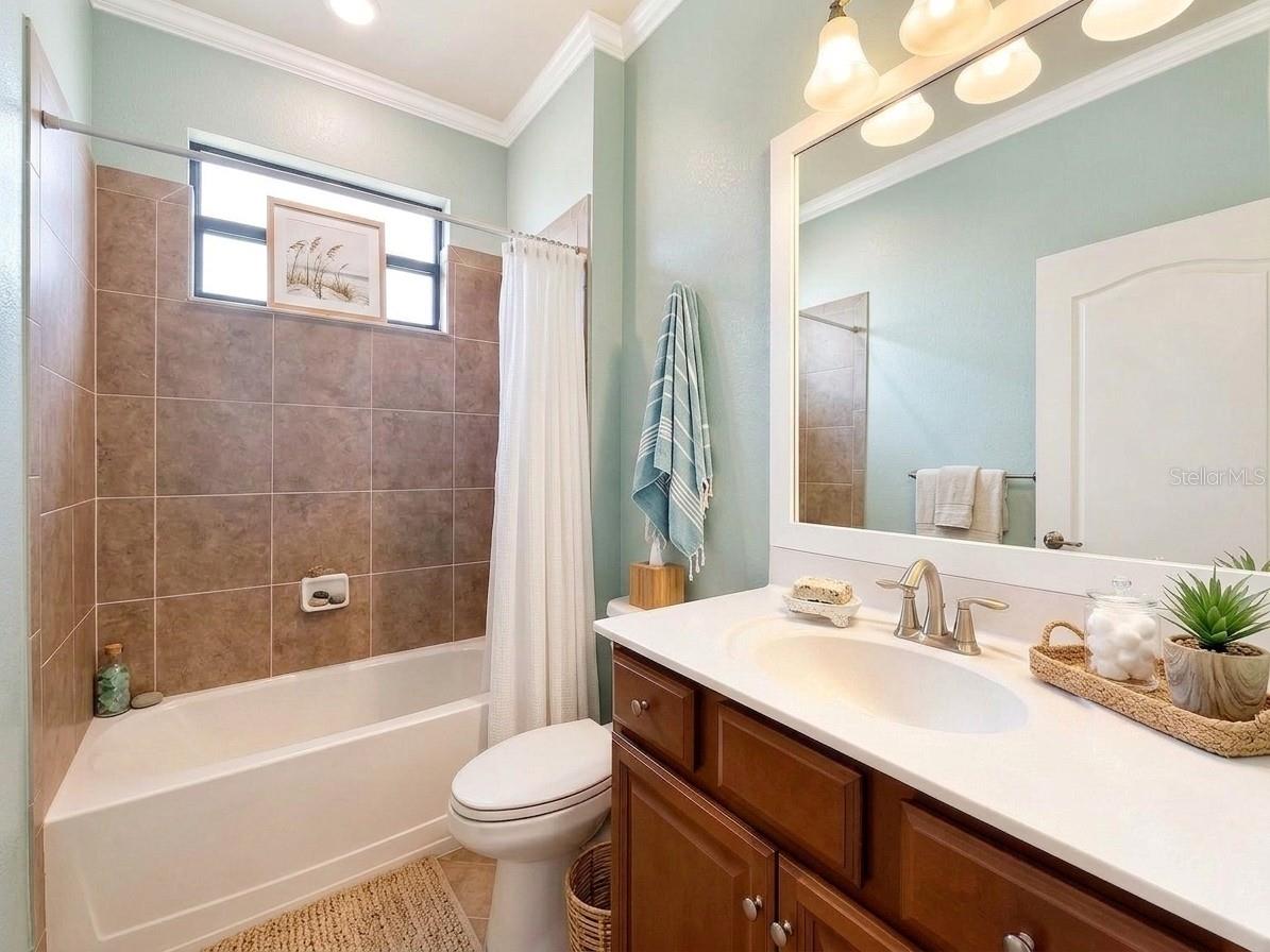 20700 Granlago Dr, Venice, FL 34293