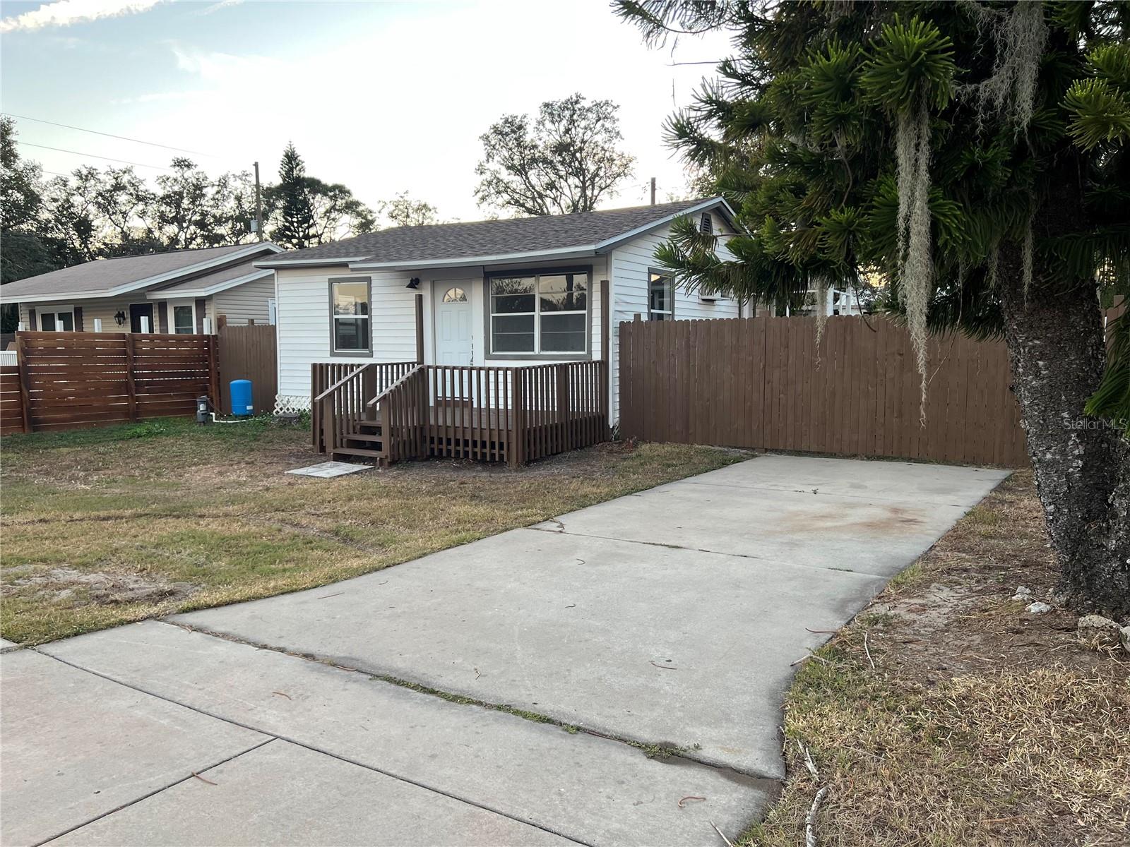 1658 Hempel, Gotha, FL 34734
