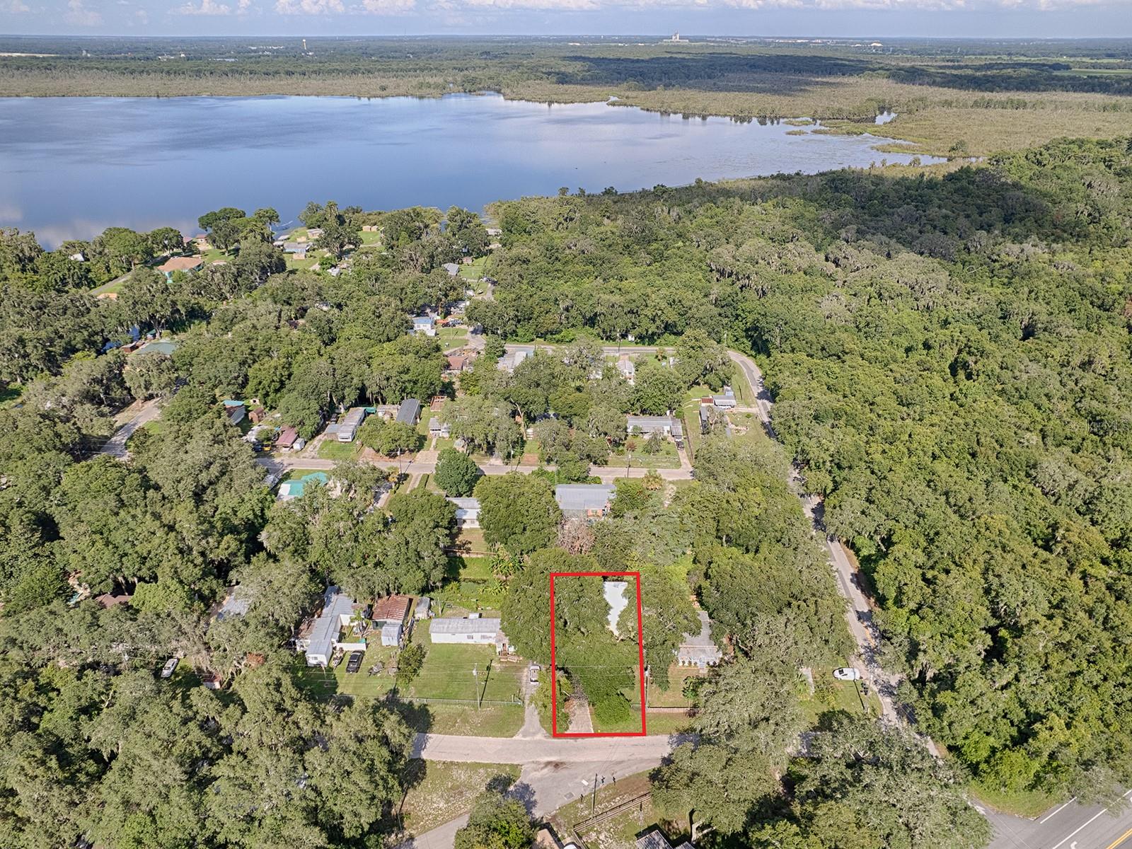 853 Cr 484, Lake Panasoffkee, FL 33538