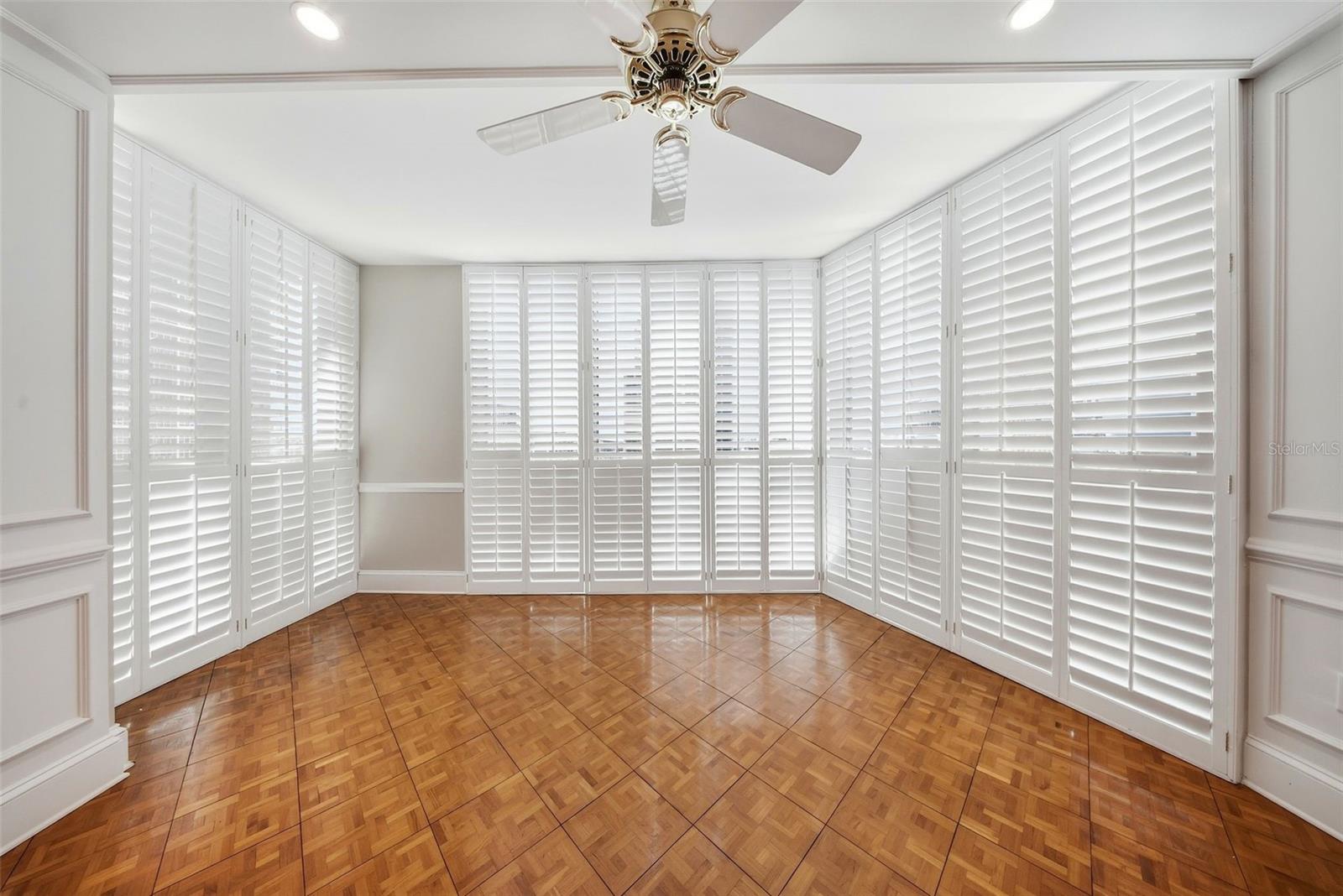 1 Beach Unit 1610, St Petersburg, FL 33701