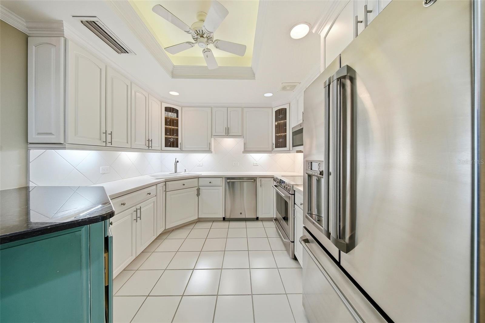 1 Beach Unit 1610, St Petersburg, FL 33701