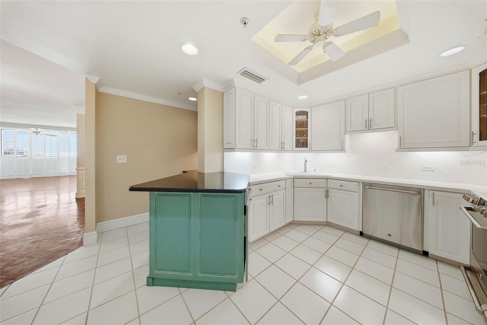 1 Beach Unit 1610, St Petersburg, FL 33701