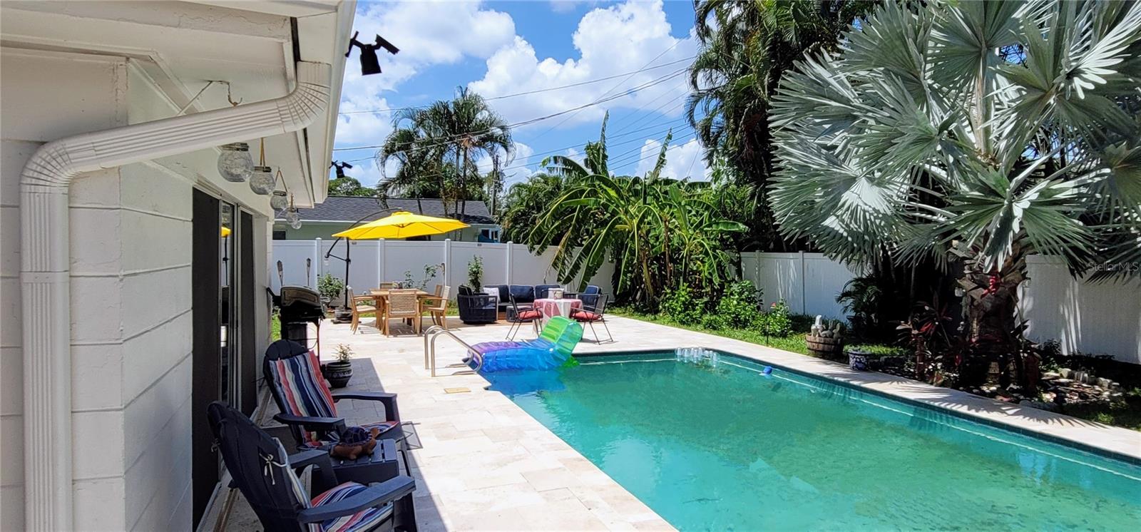 1279 86th, St Petersburg, FL 33702