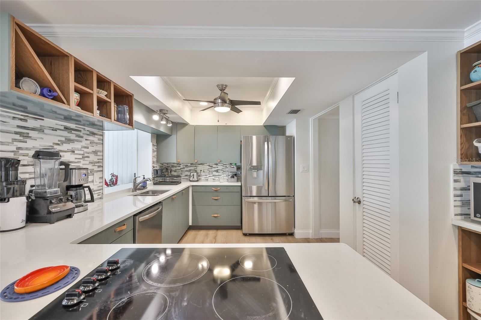 1279 86th, St Petersburg, FL 33702