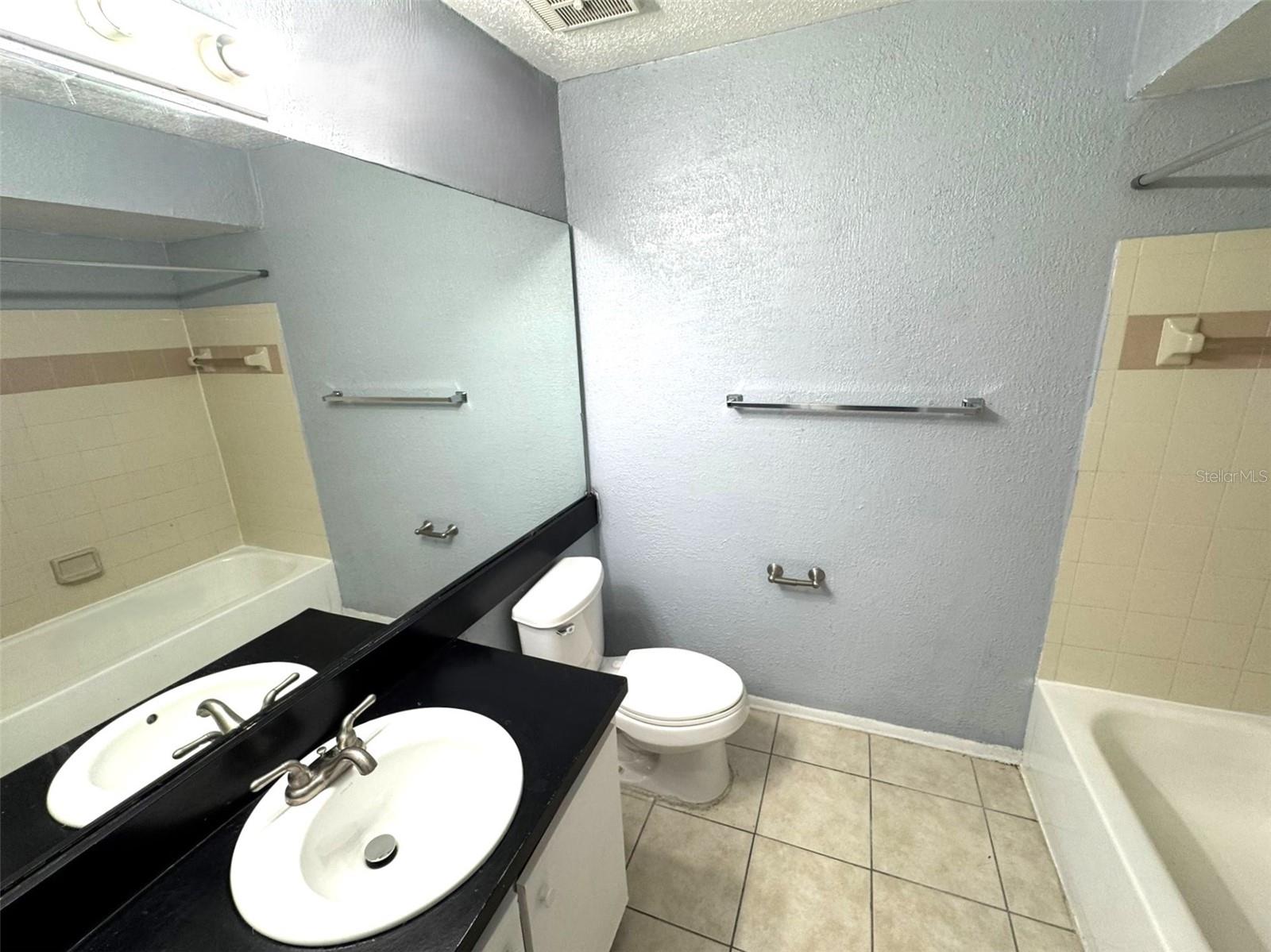 1924 Lake Atriums Unit 56, Orlando, FL 32839