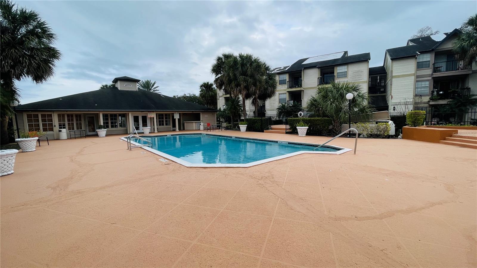 1924 Lake Atriums Unit 56, Orlando, FL 32839