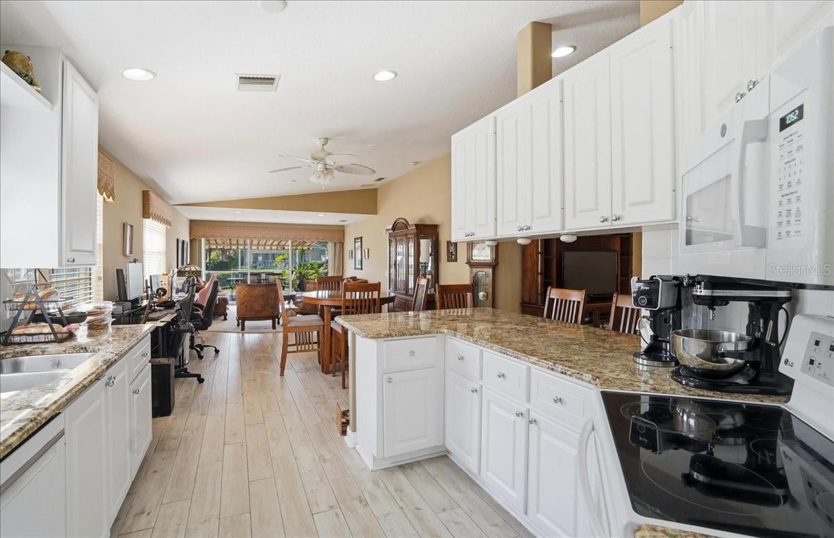 5546 Modena, Sarasota, FL 34238