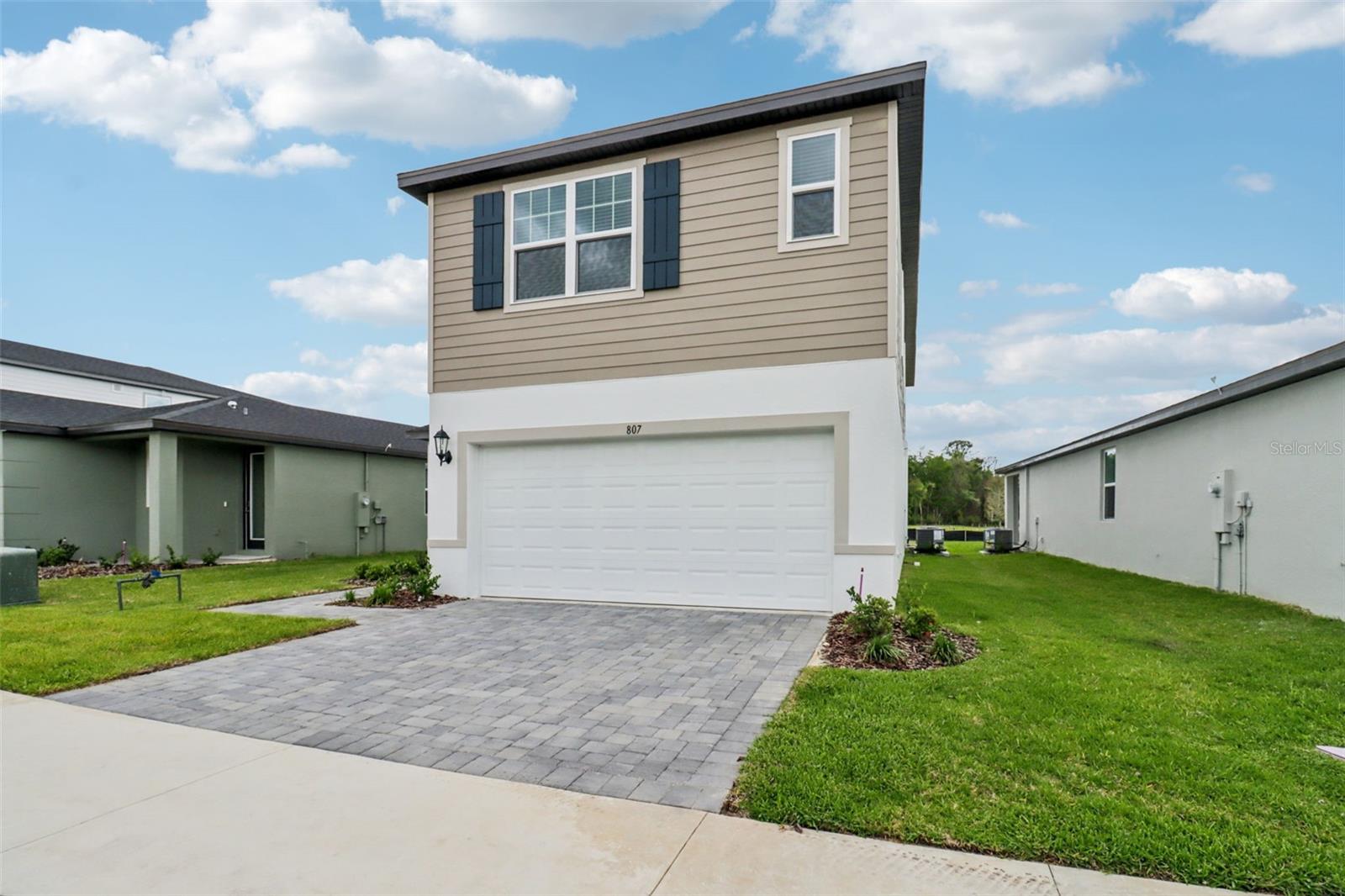 807 Sunshower, Lady Lake, FL 32159
