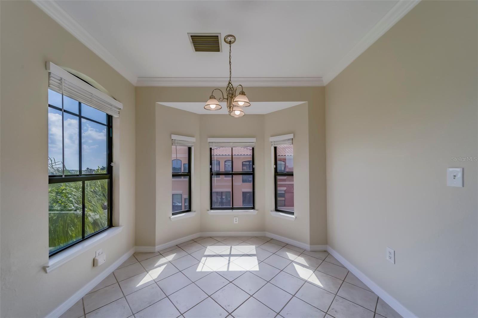2741 Via Cipriani Unit 930a, Clearwater, FL 33764