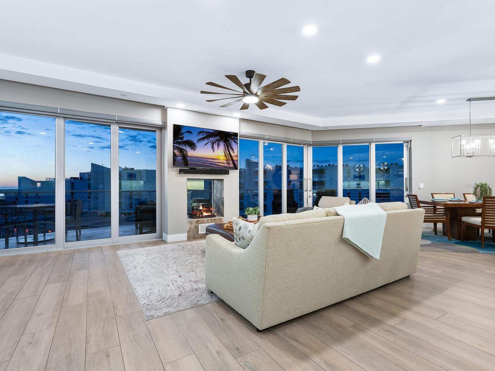 1140 Seaside Unit 301 & Penthouse, Siesta Key, FL 34242