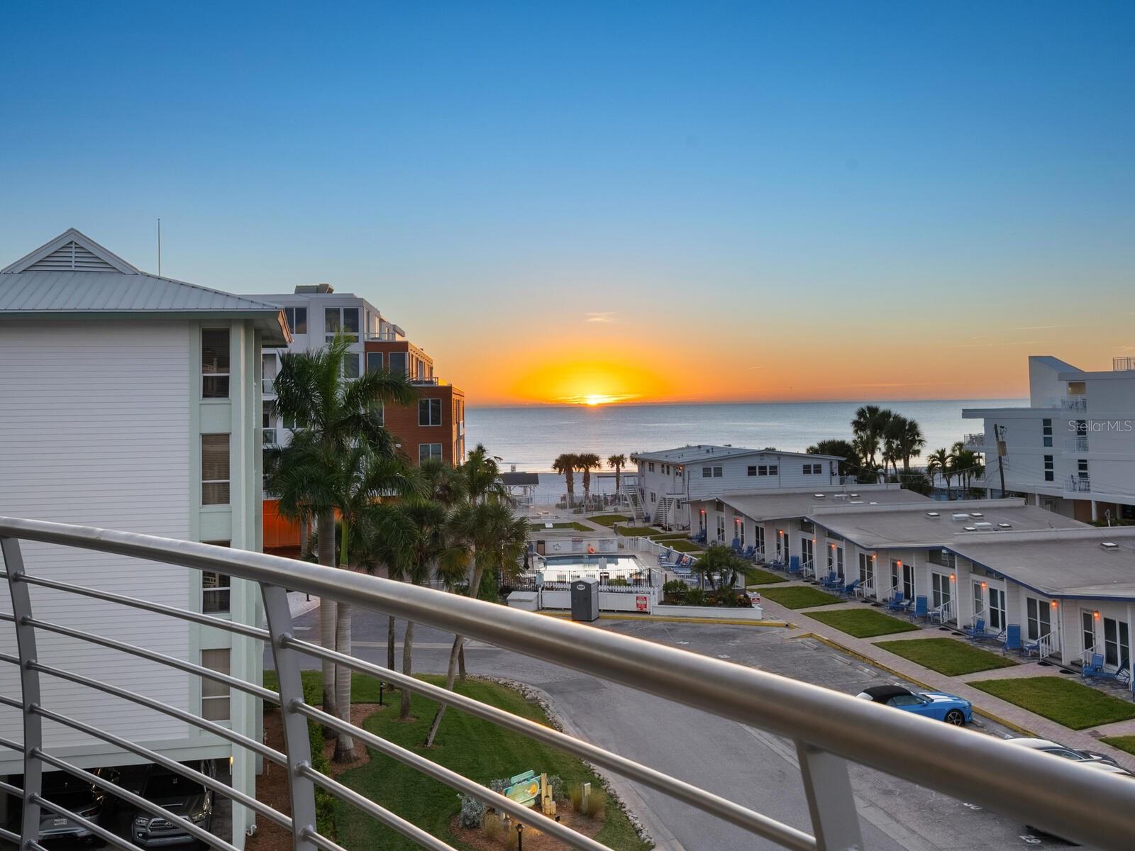 1140 Seaside Unit 301 & Penthouse, Siesta Key, FL 34242